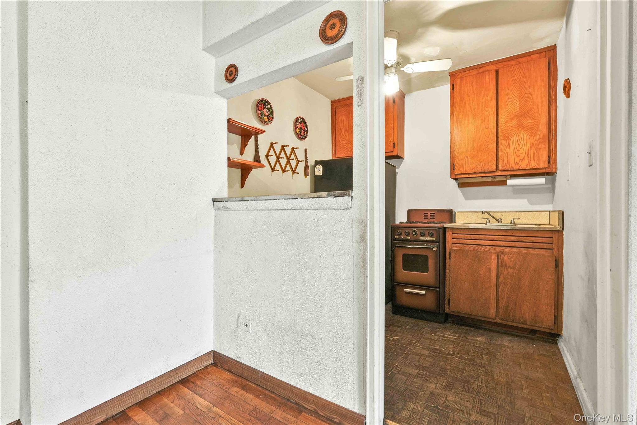 35-20 Leverich ST #C344, Jackson Heights, NY 11372