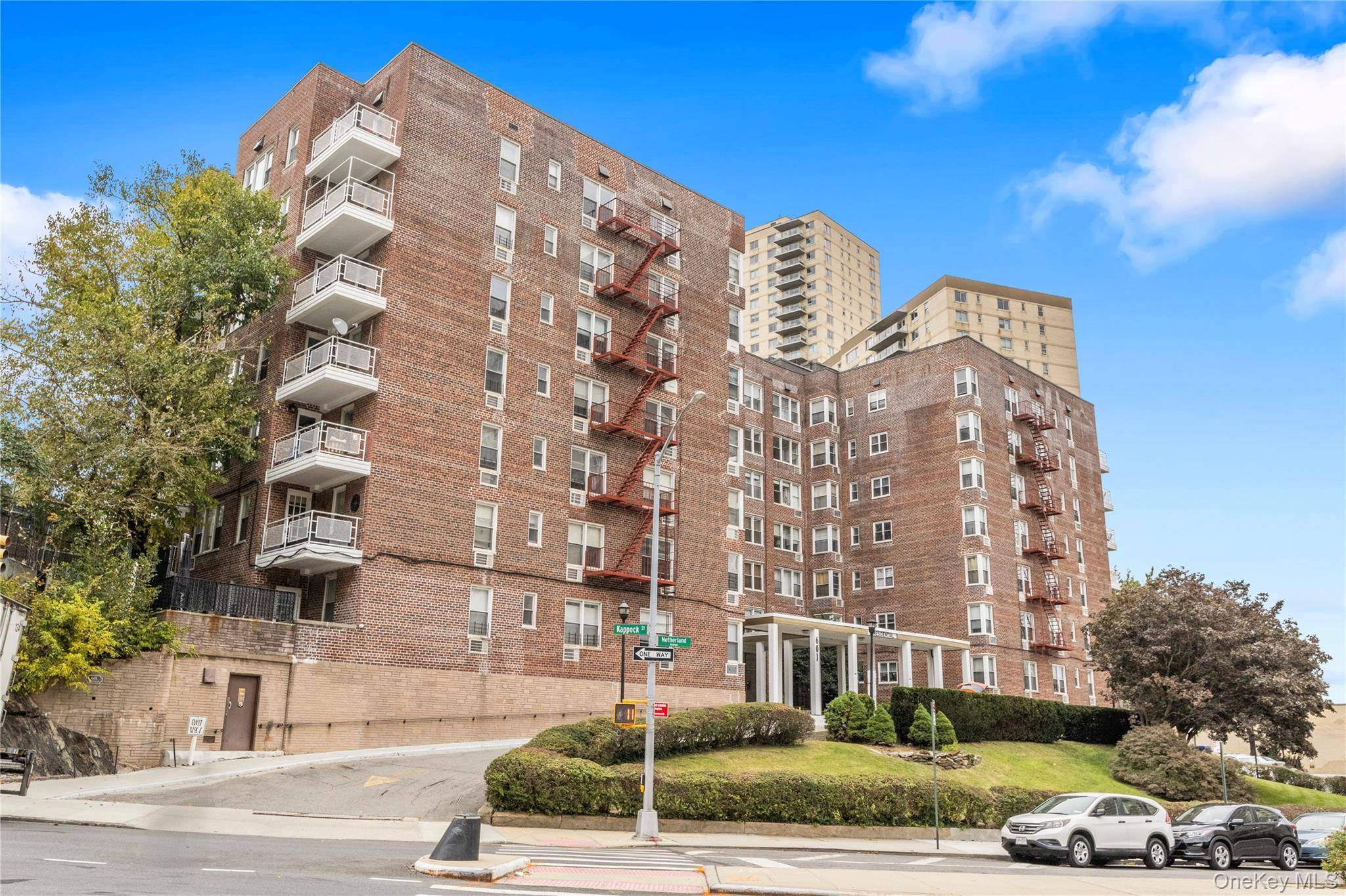 601 Kappock ST #6R, Bronx, NY 10463