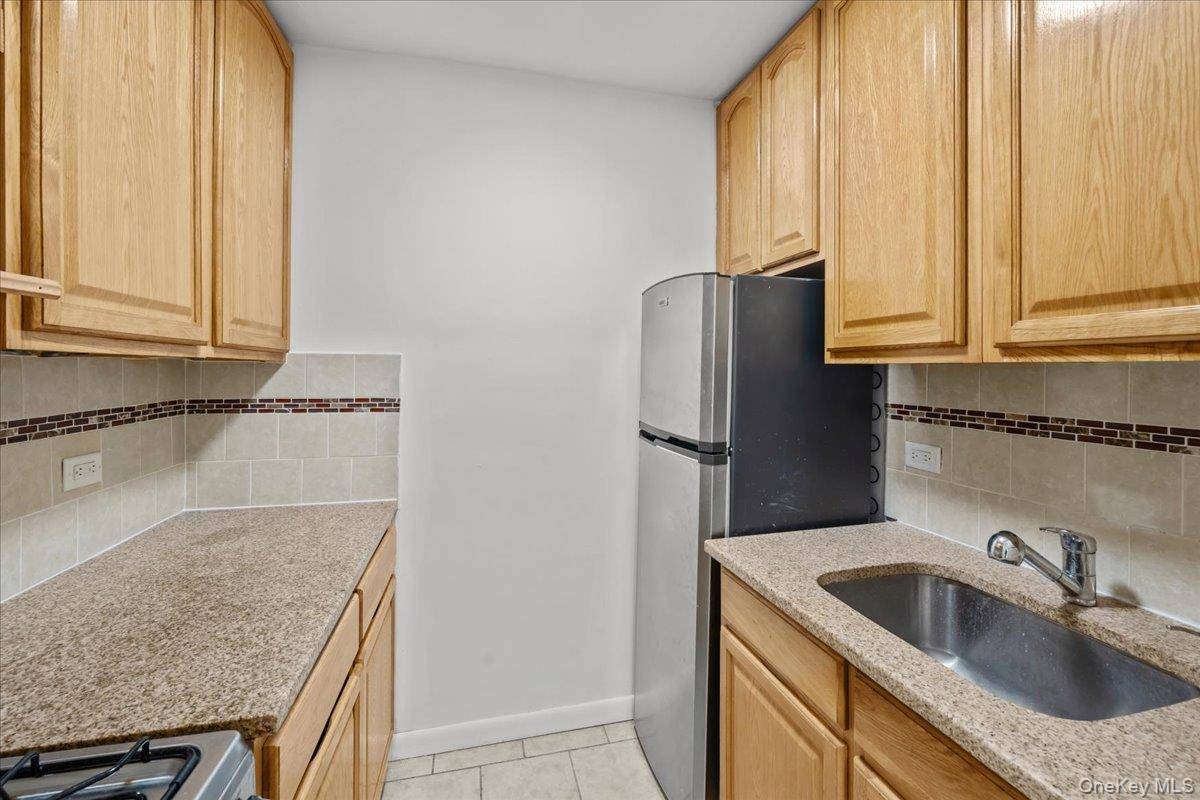 601 Kappock ST #6R, Bronx, NY 10463