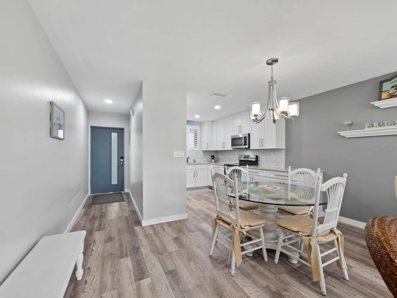 500 S WASHINGTON DR #19B, Sarasota, FL 34236