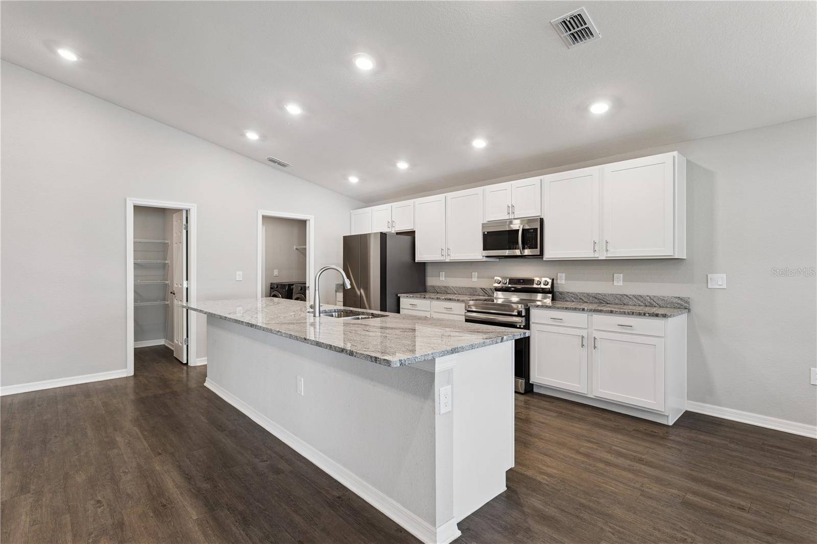 1373 MEZZAVALLE WAY, Auburndale, FL 33823