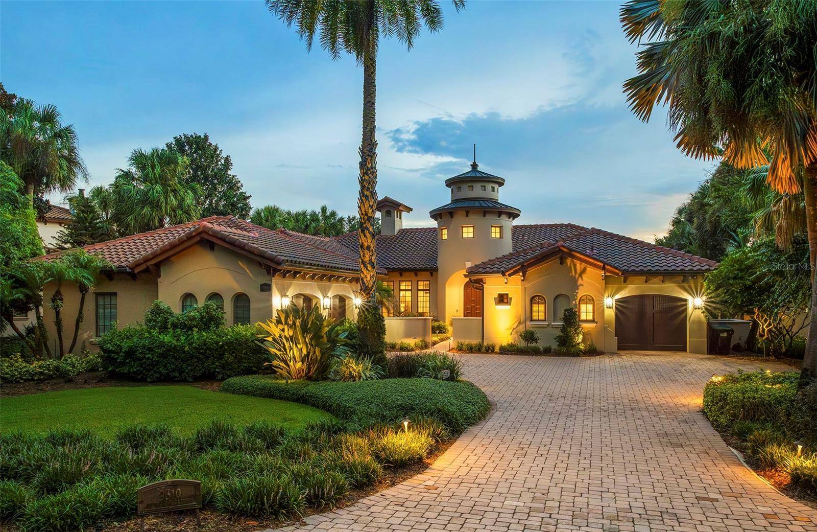 9310 ISLEWORTH GARDENS DR, Windermere, FL 34786