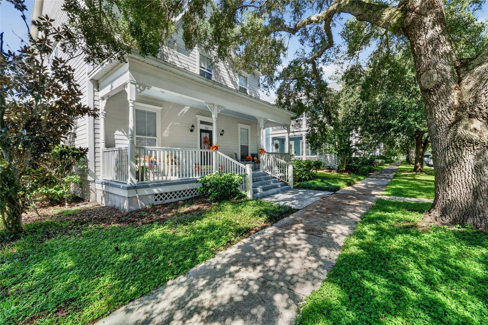 902 WATERSIDE DR, Celebration, FL 34747