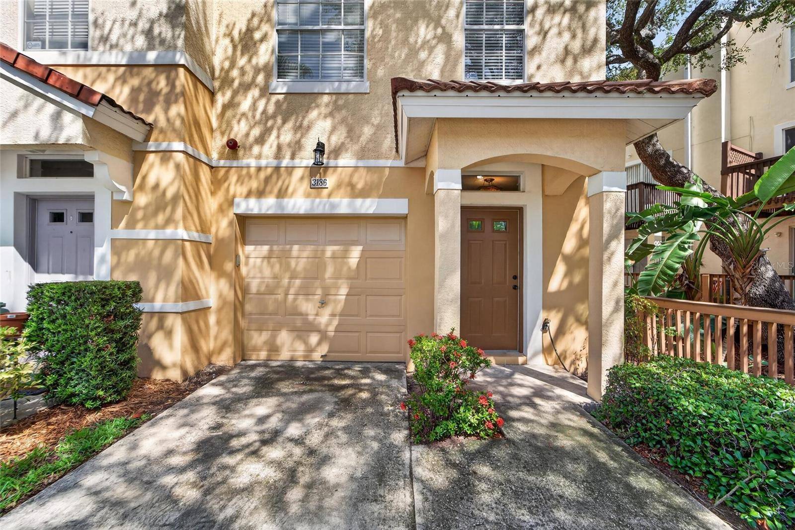 3186 BAYSHORE OAKS DR, Tampa, FL 33611