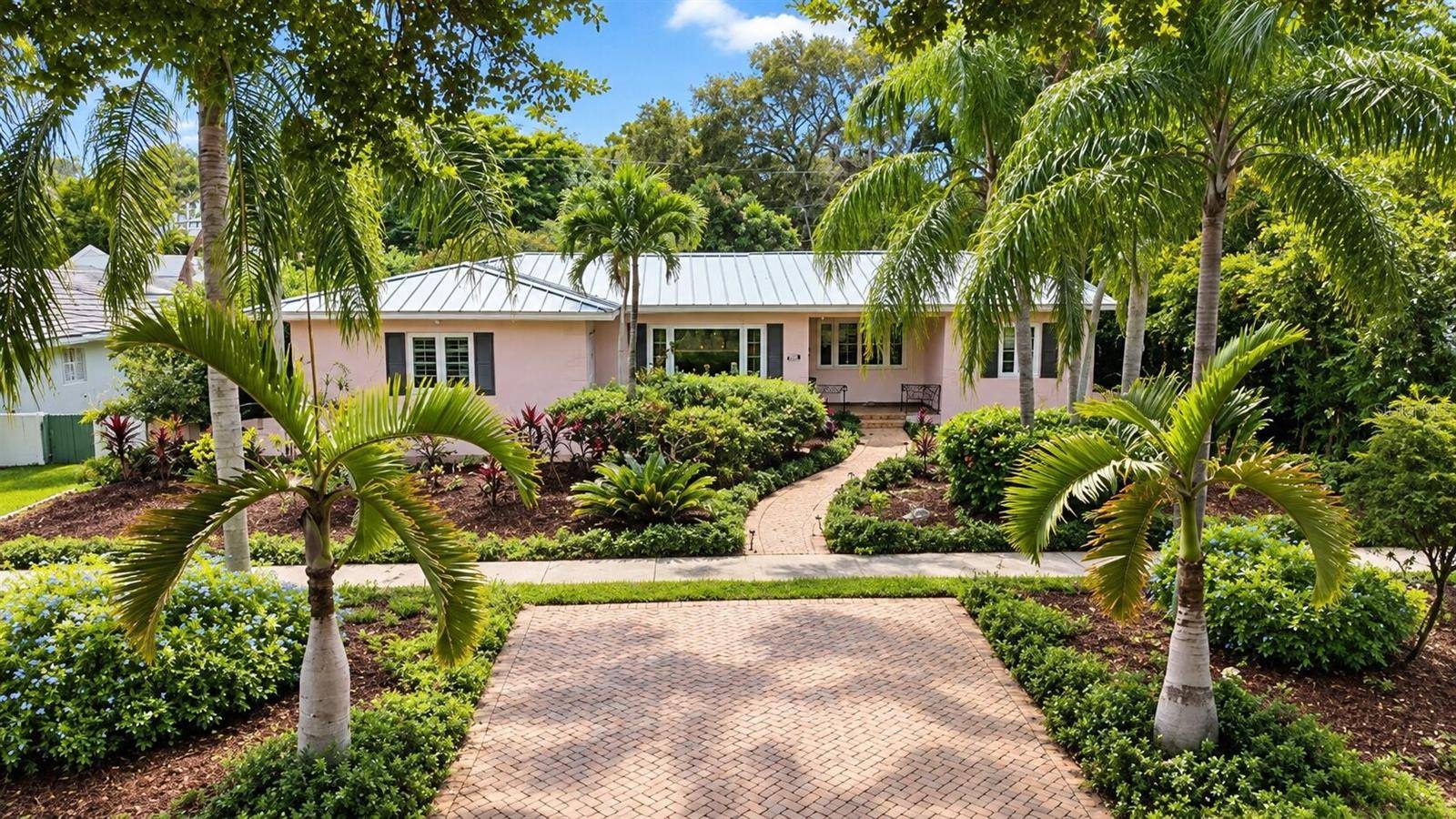 332 NE 92ND ST, Miami Shores, FL 33138