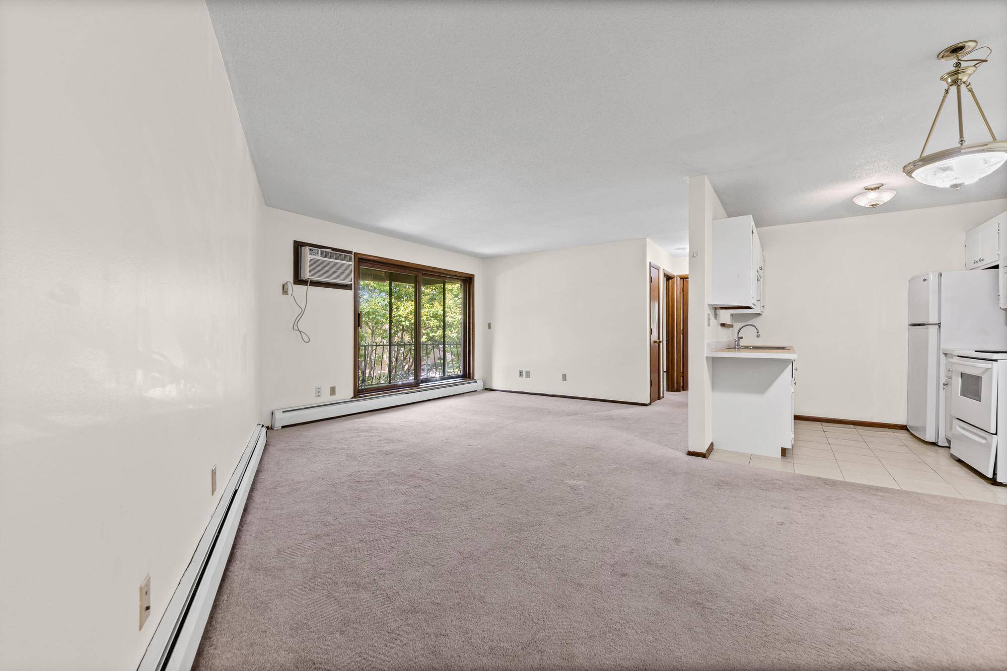 6007 W Broadway AVE #303, New Hope, MN 55428