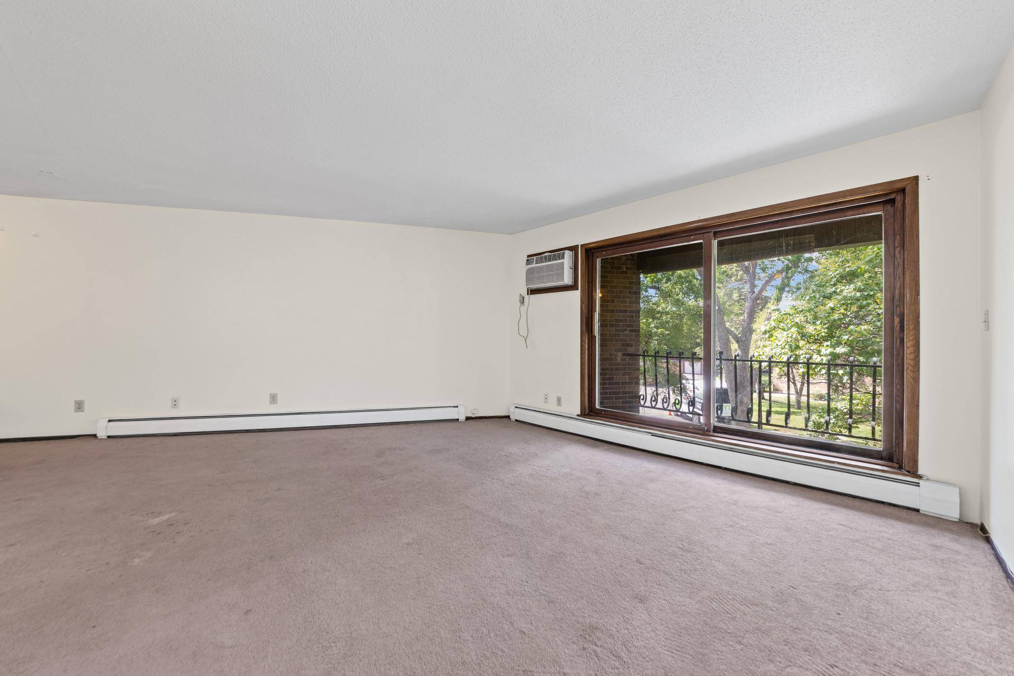 6007 W Broadway AVE #303, New Hope, MN 55428