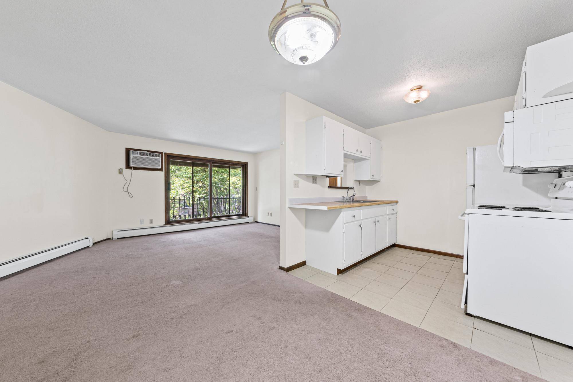 6007 W Broadway AVE #303, New Hope, MN 55428