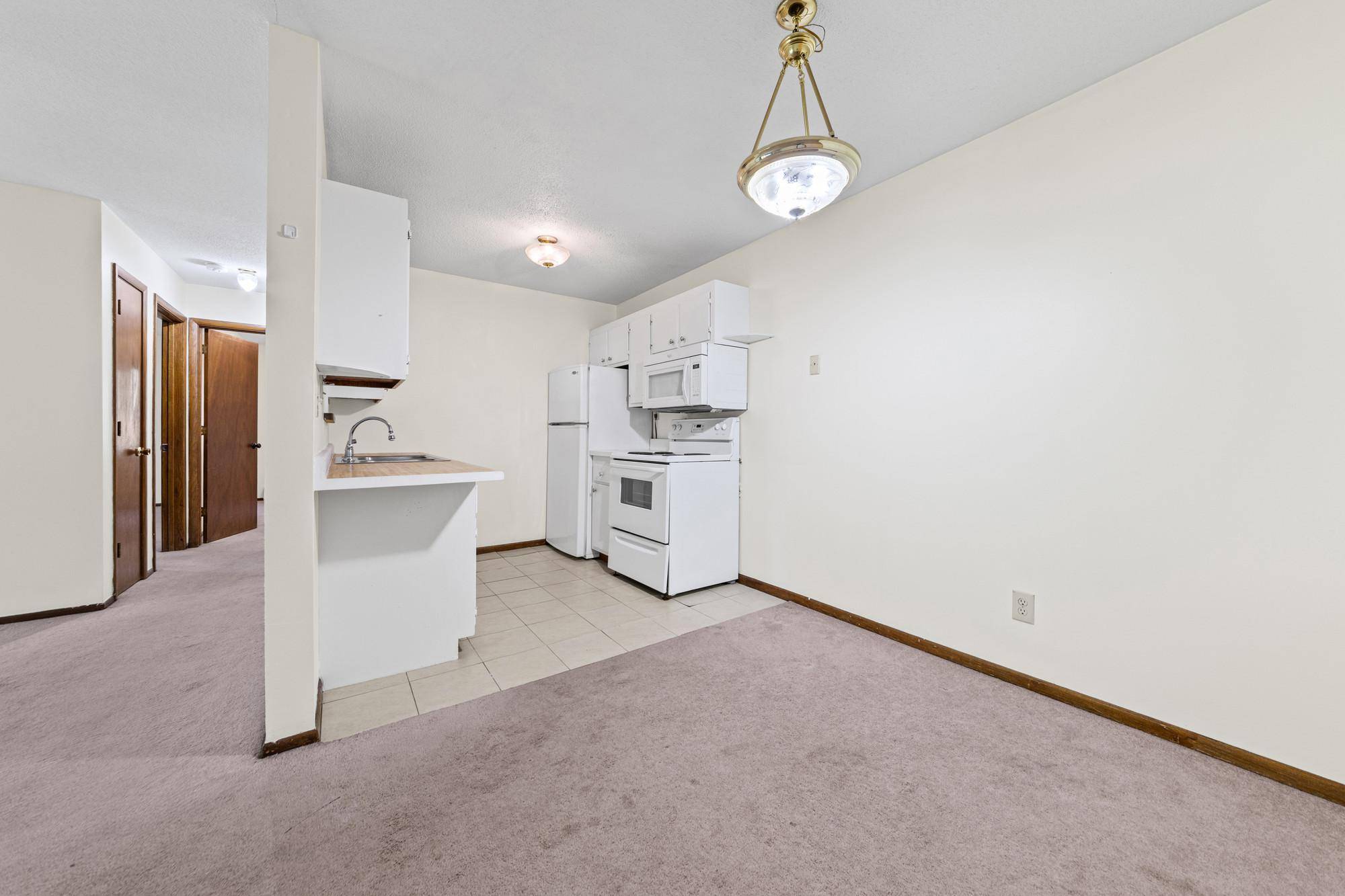 6007 W Broadway AVE #303, New Hope, MN 55428
