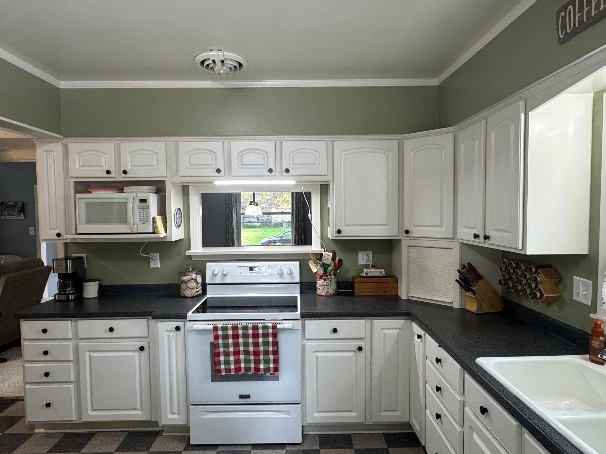 725 3rd ST SE, Willmar, MN 56201