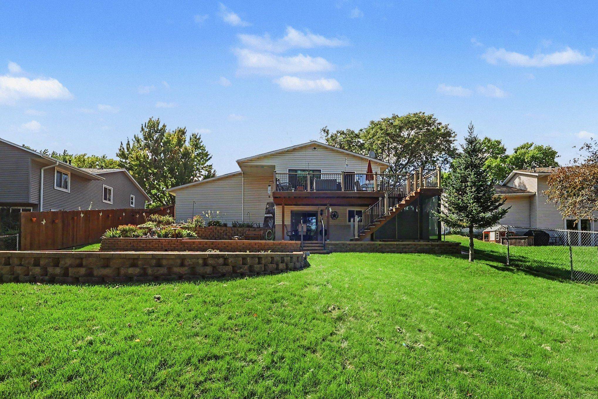 7317 Inwood AVE S, Cottage Grove, MN 55016