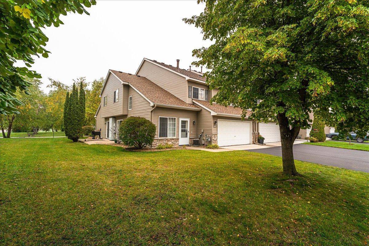 8334 Delaney DR, Inver Grove Heights, MN 55076