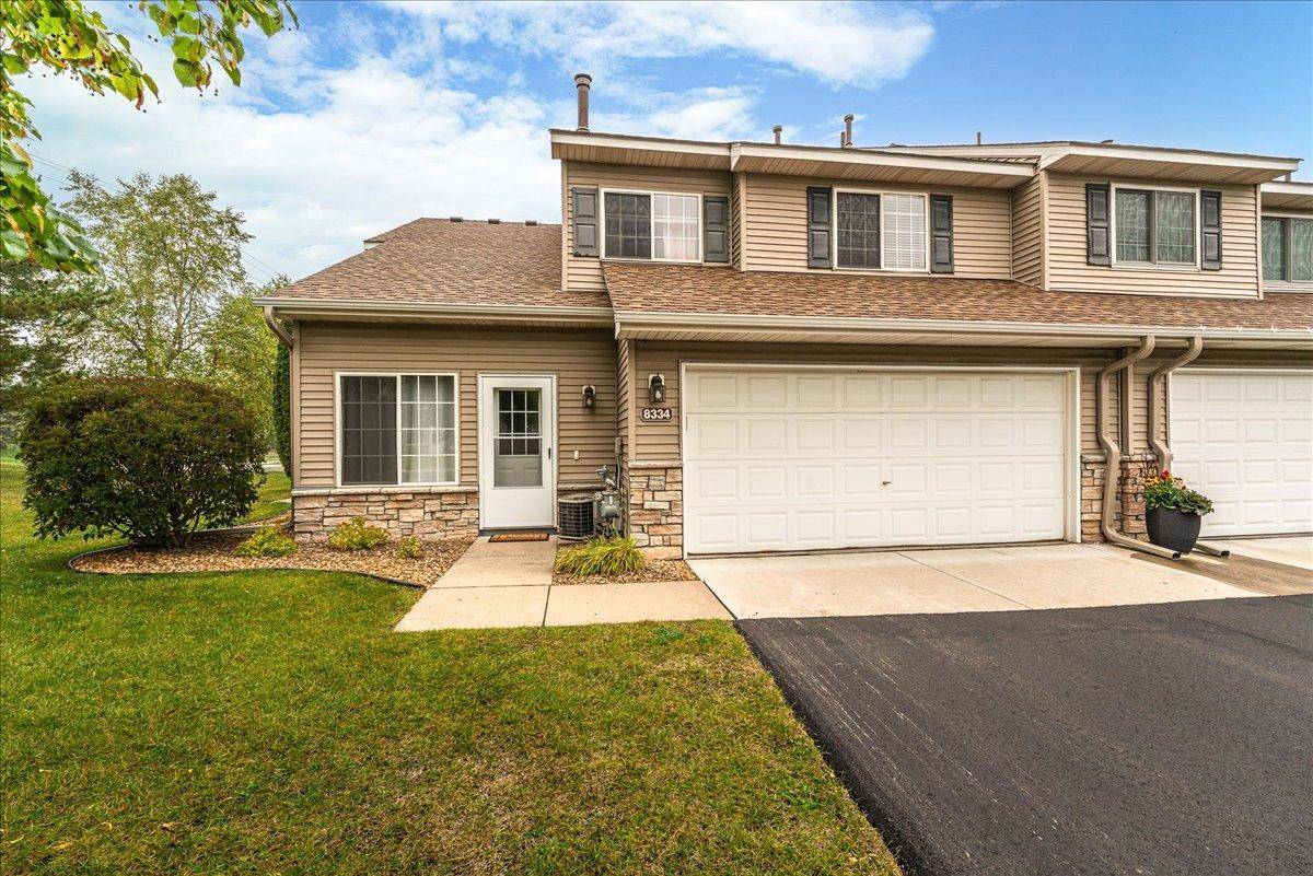 8334 Delaney DR, Inver Grove Heights, MN 55076