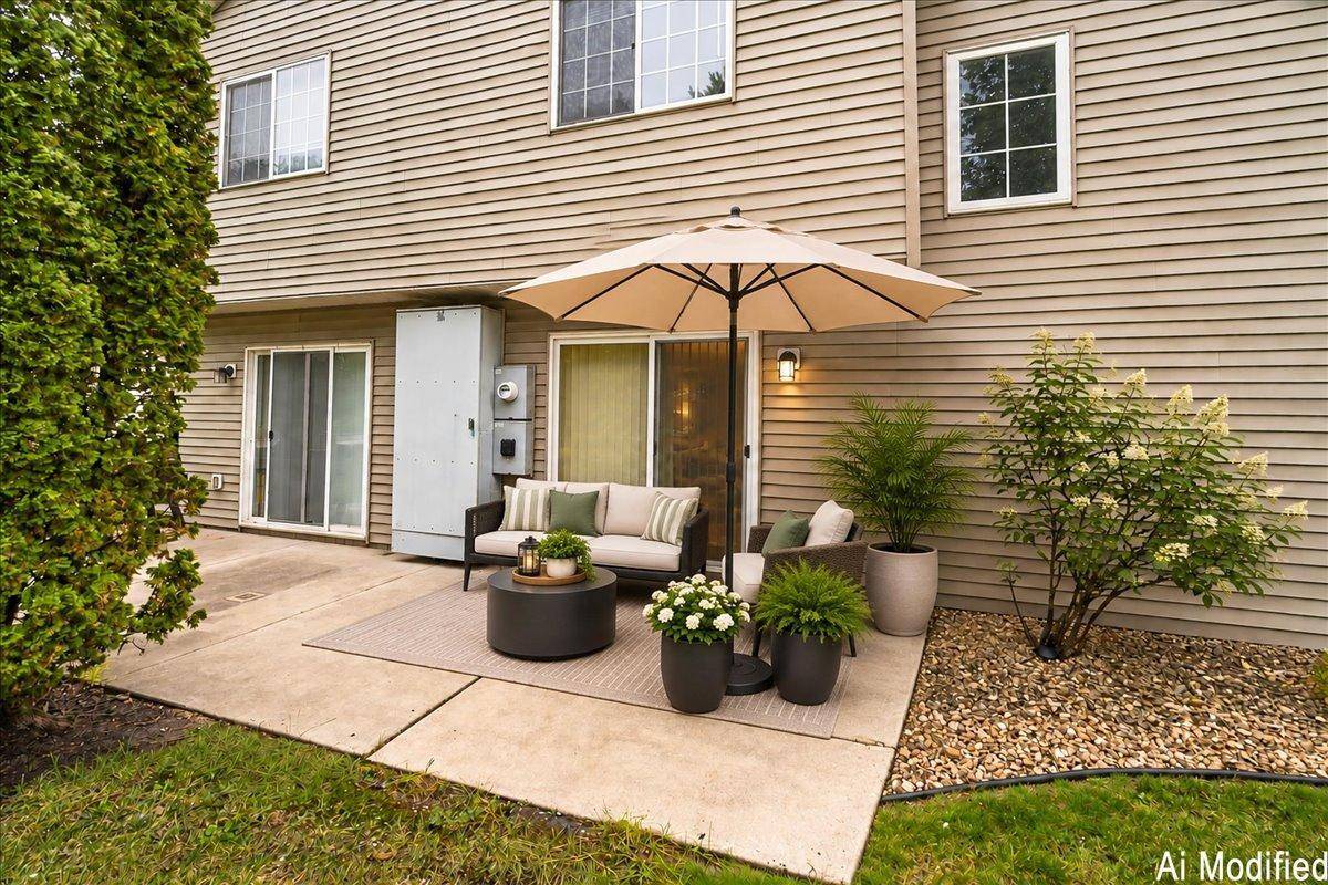 8334 Delaney DR, Inver Grove Heights, MN 55076