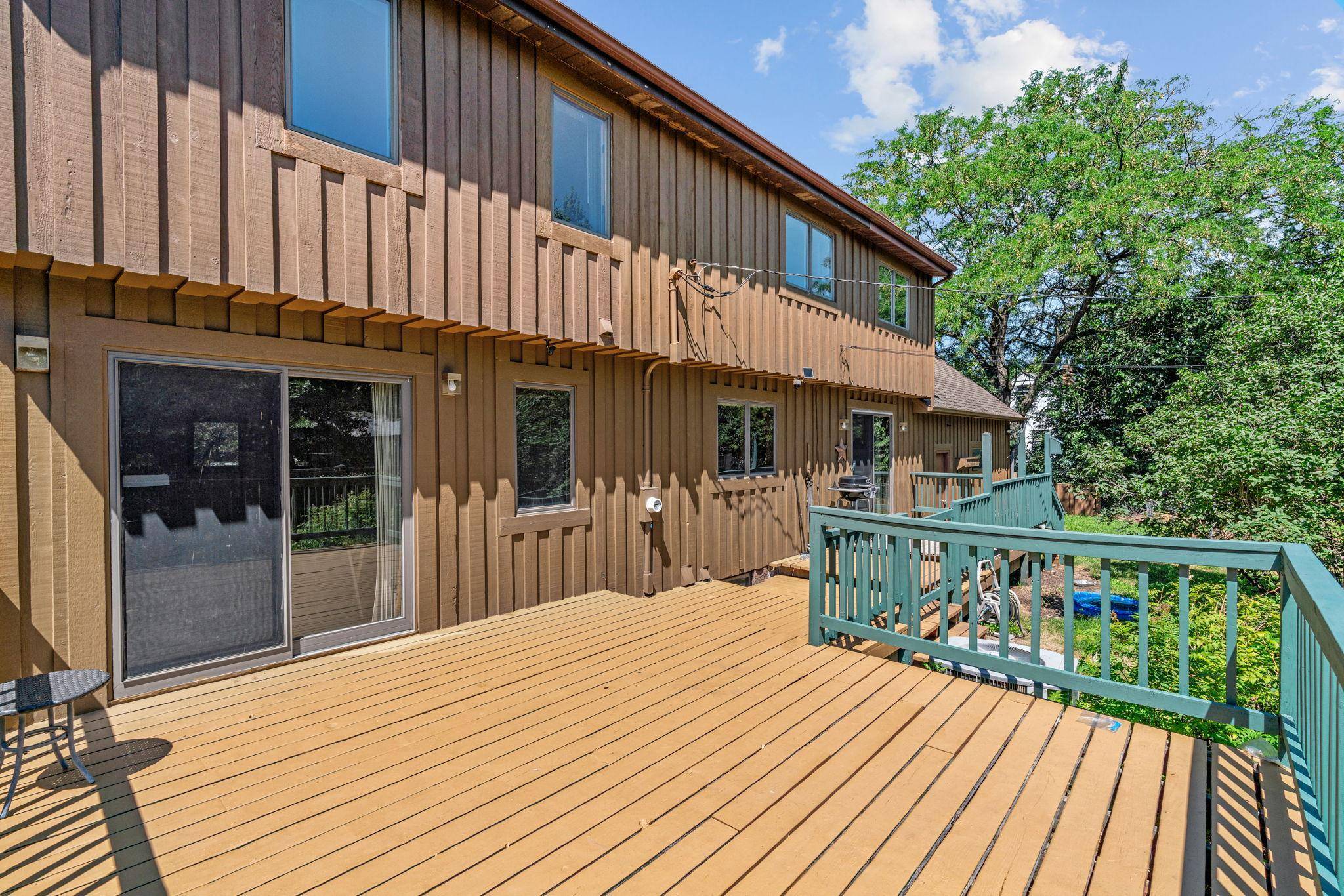5510 James AVE N, Brooklyn Center, MN 55430