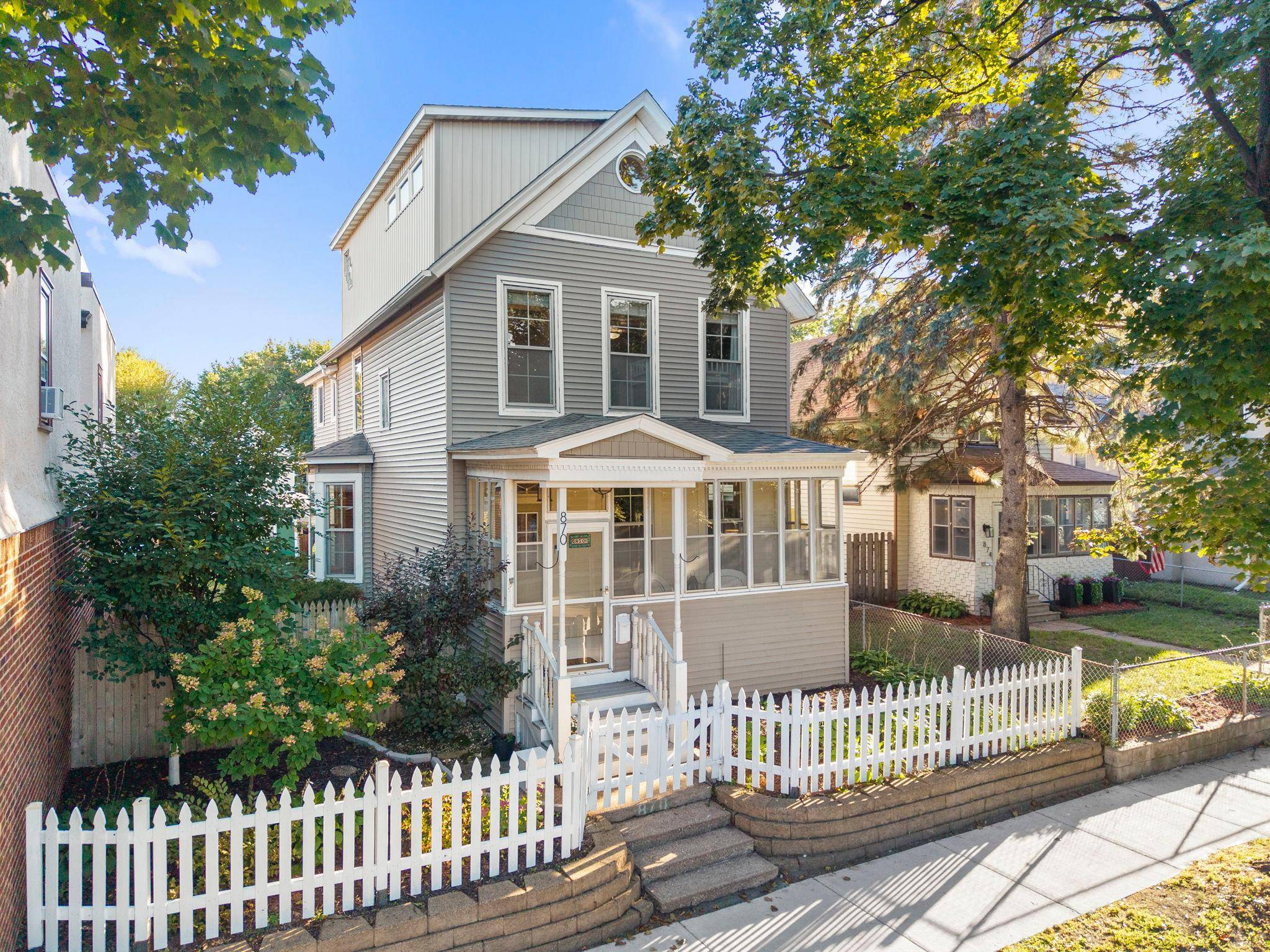 870 Randolph AVE, Saint Paul, MN 55102
