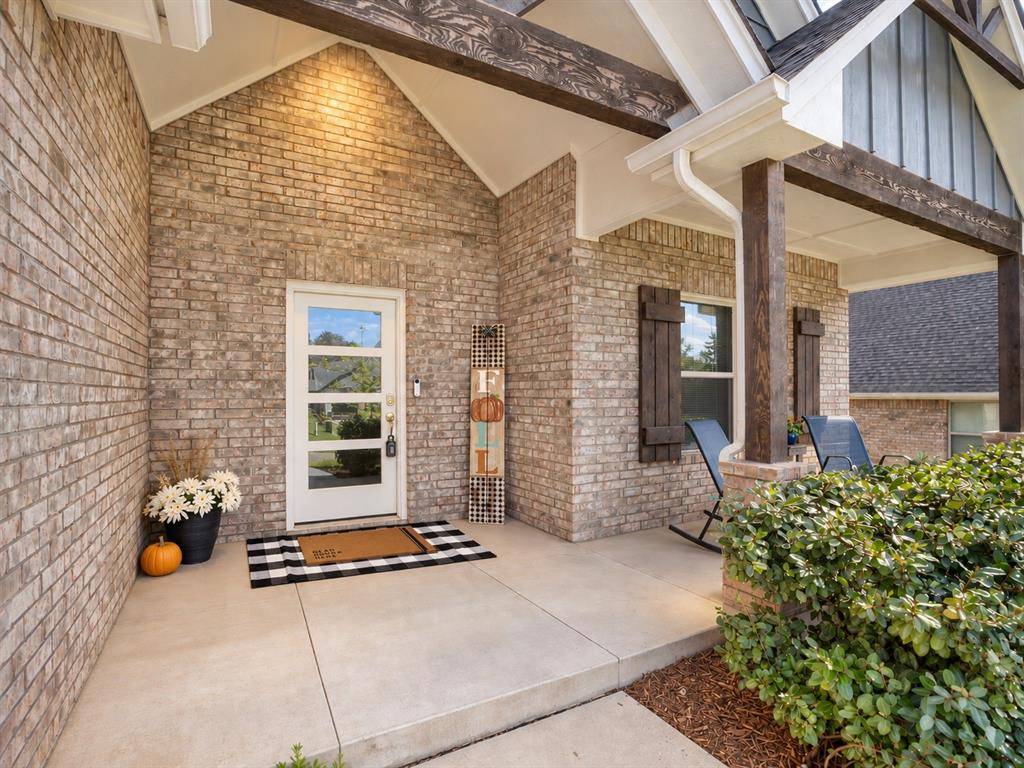 8708 Stark ST, Edmond, OK 73007