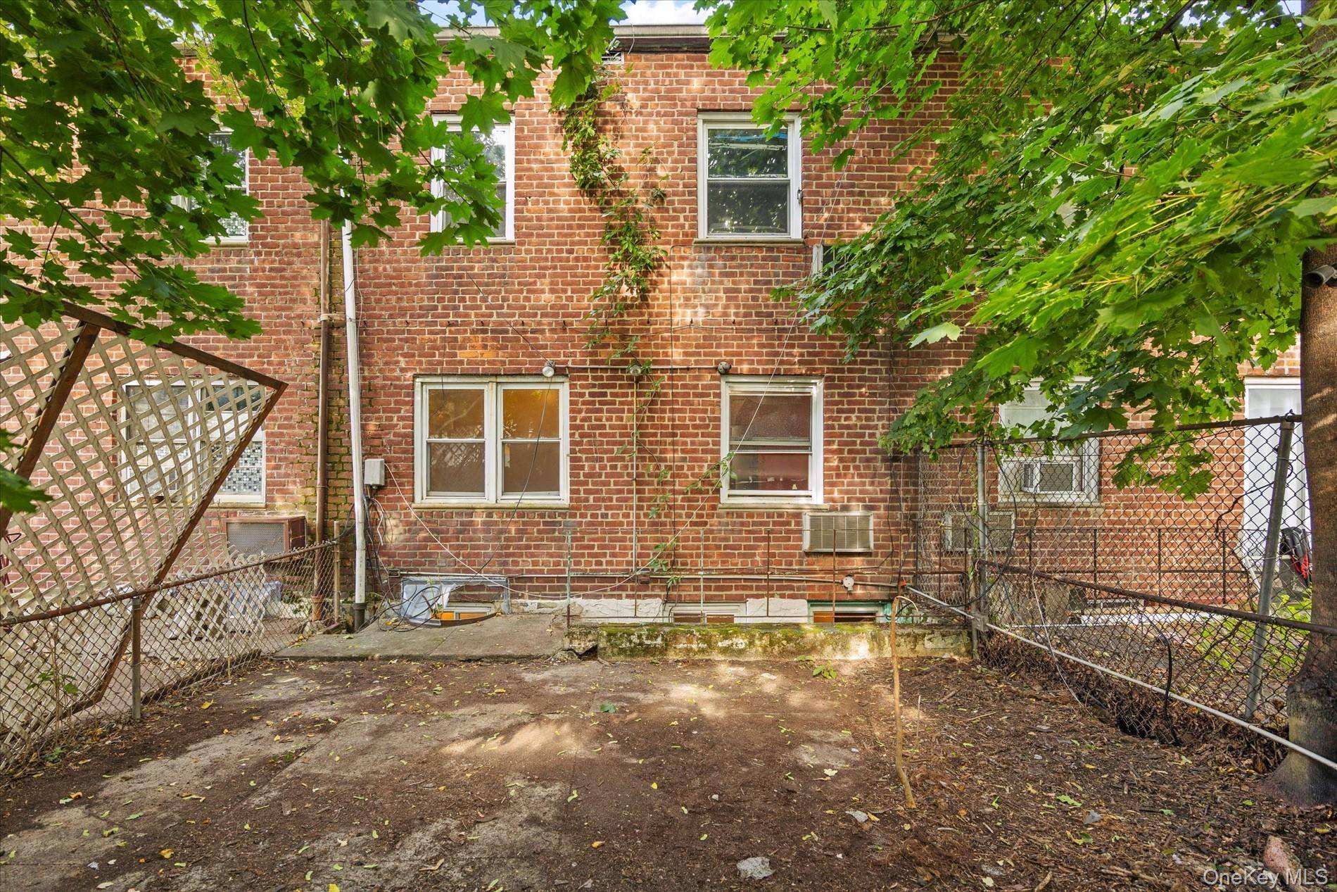 2048 E 53rd PL, Brooklyn, NY 11234