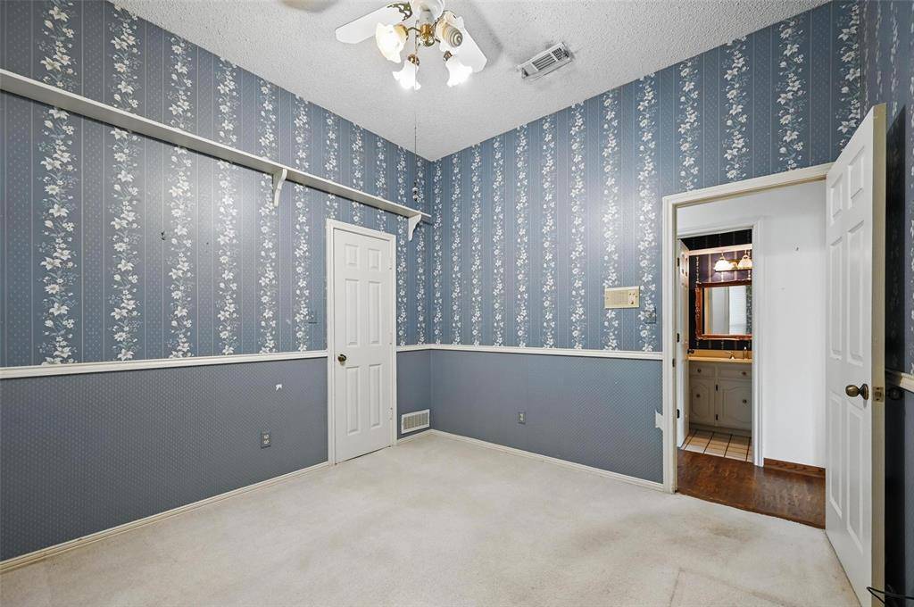 9719 Amberley Drive, Dallas, TX 75243