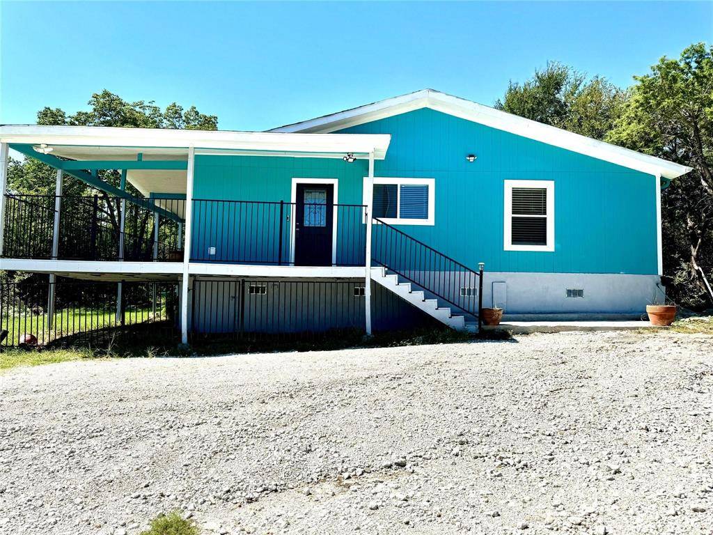 2618 Creekview Drive, Granbury, TX 76048