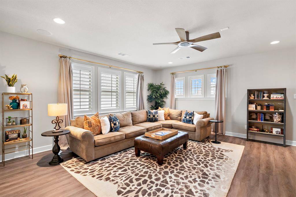 2325 Offerande Drive, Fort Worth, TX 76008