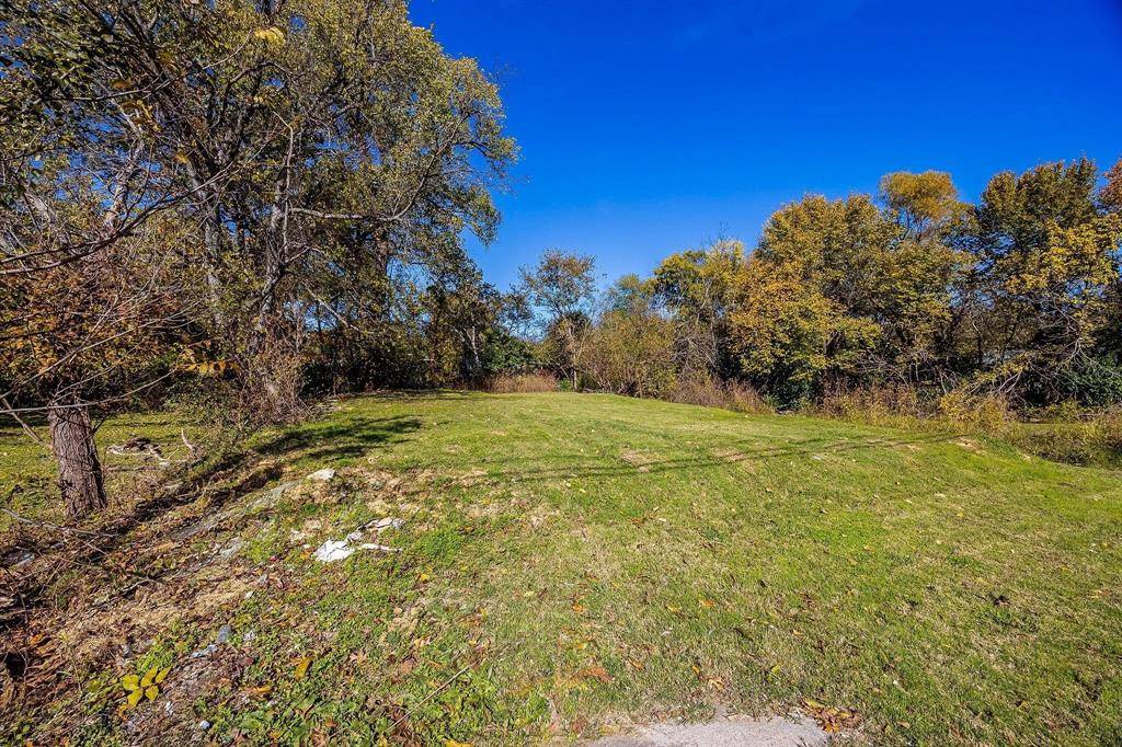 2433 52nd Street, Dallas, TX 75216