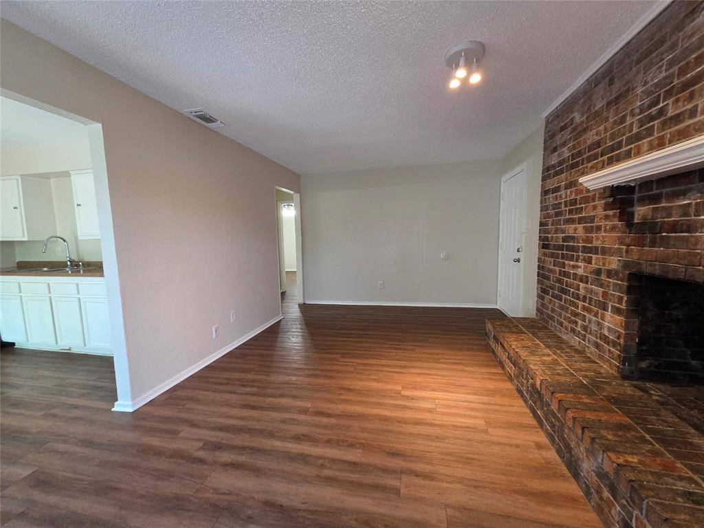 506 E Simonds Road, Seagoville, TX 75159