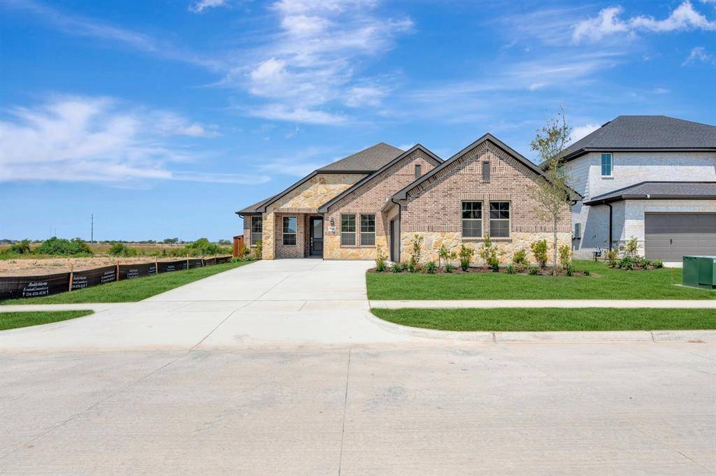 344 Kathryn Drive, Fort Worth, TX 76052
