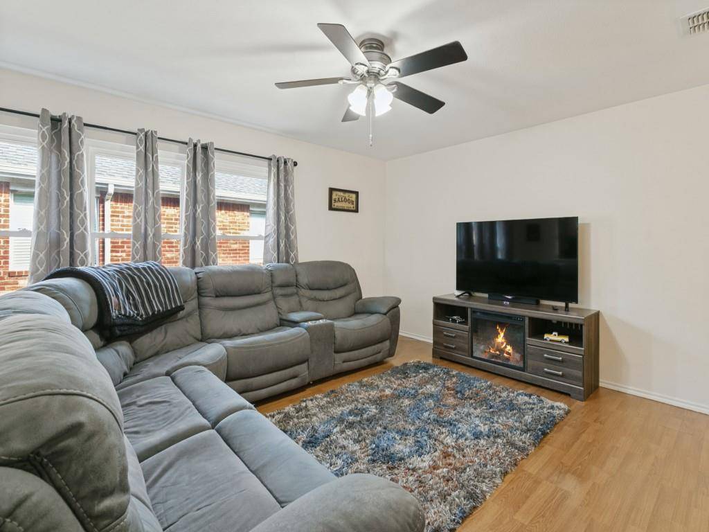 5714 Firethorn Drive, Dallas, TX 75249