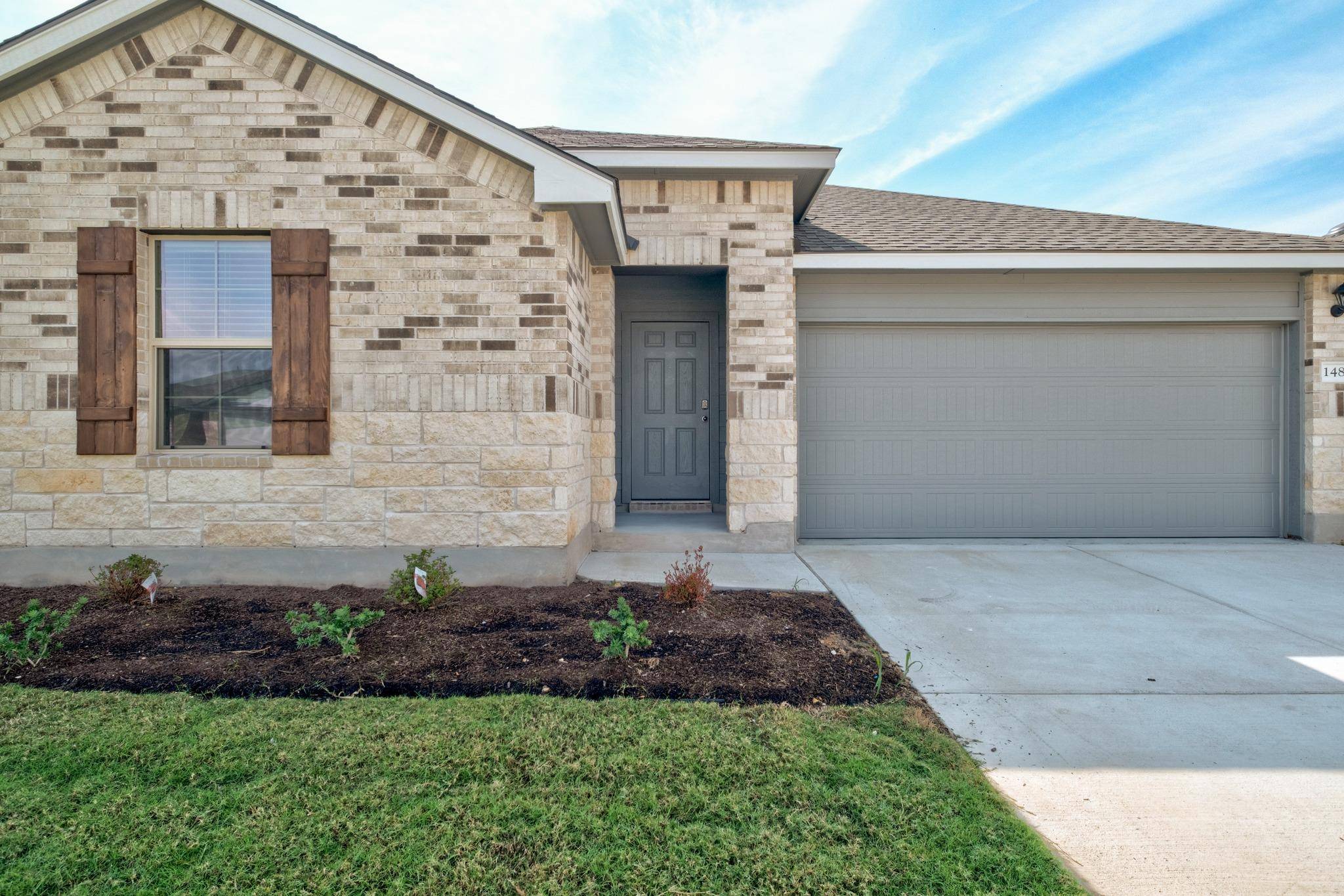 148 McNamara CT, Jarrell, TX 76537