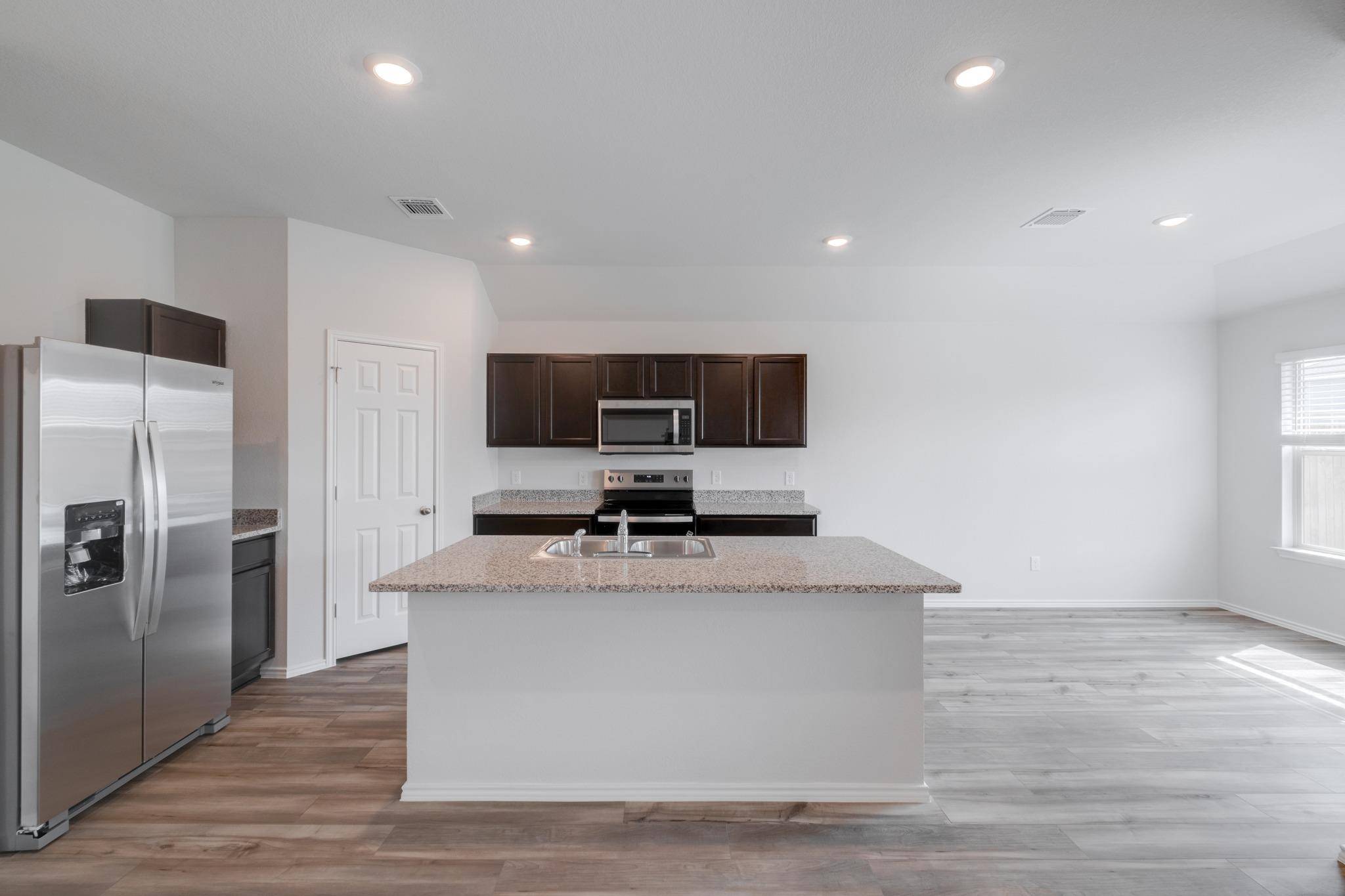 148 McNamara CT, Jarrell, TX 76537