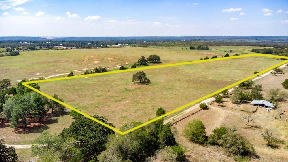 109 Prairie LN, Elgin, TX 78621