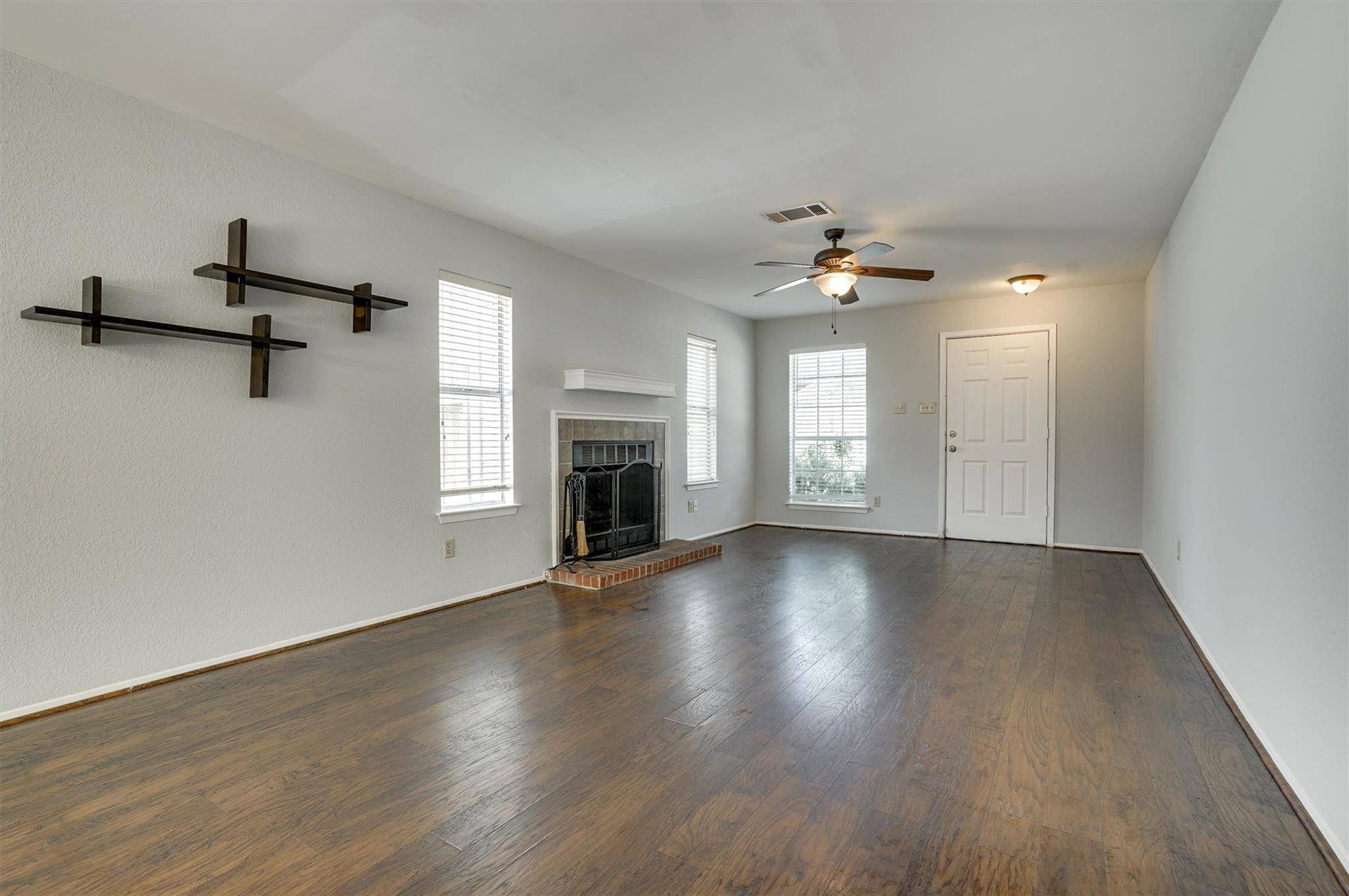 12716 Margit DR, Austin, TX 78729
