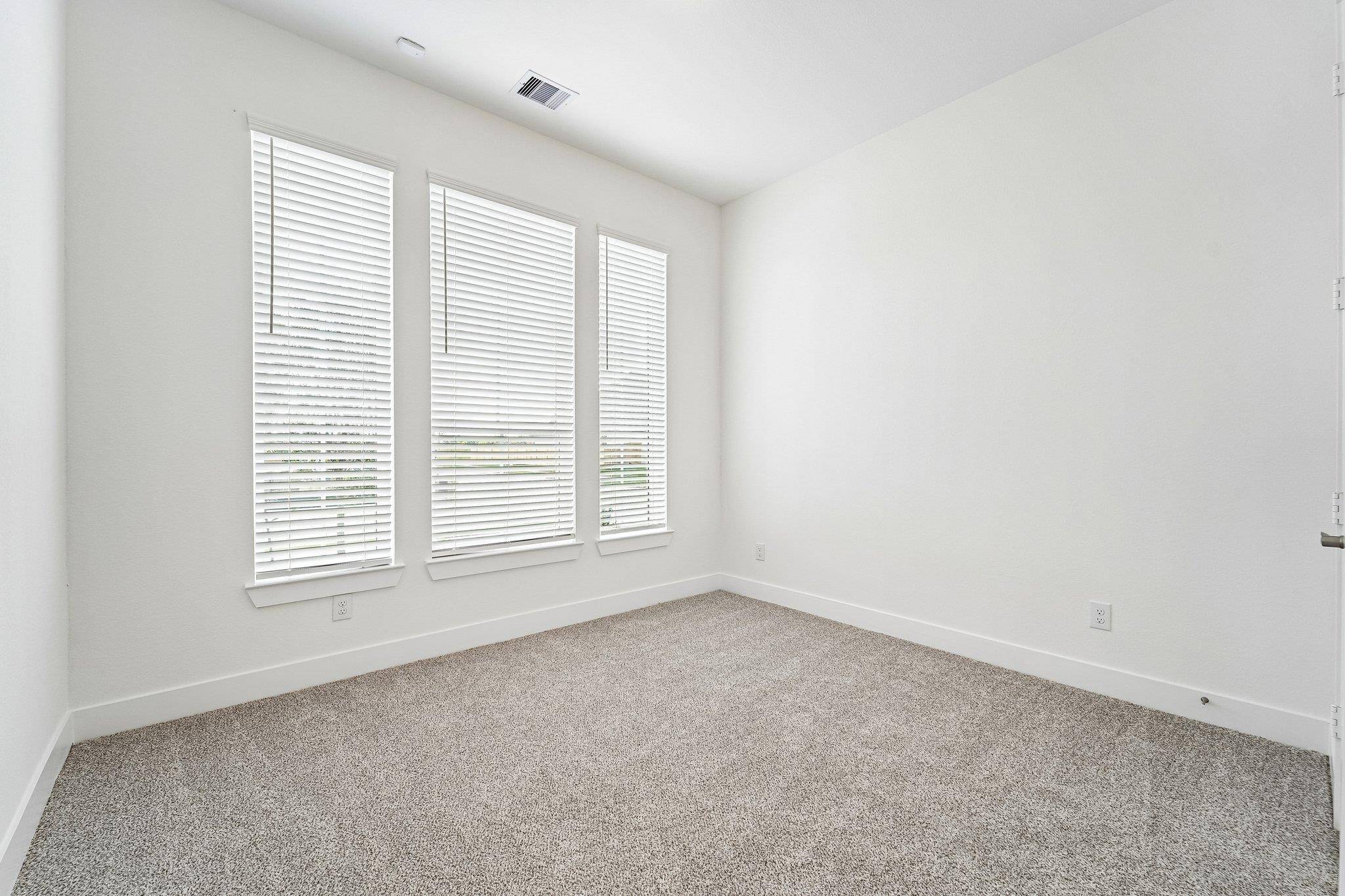 105 Peaceful Serenity DR, Georgetown, TX 78628