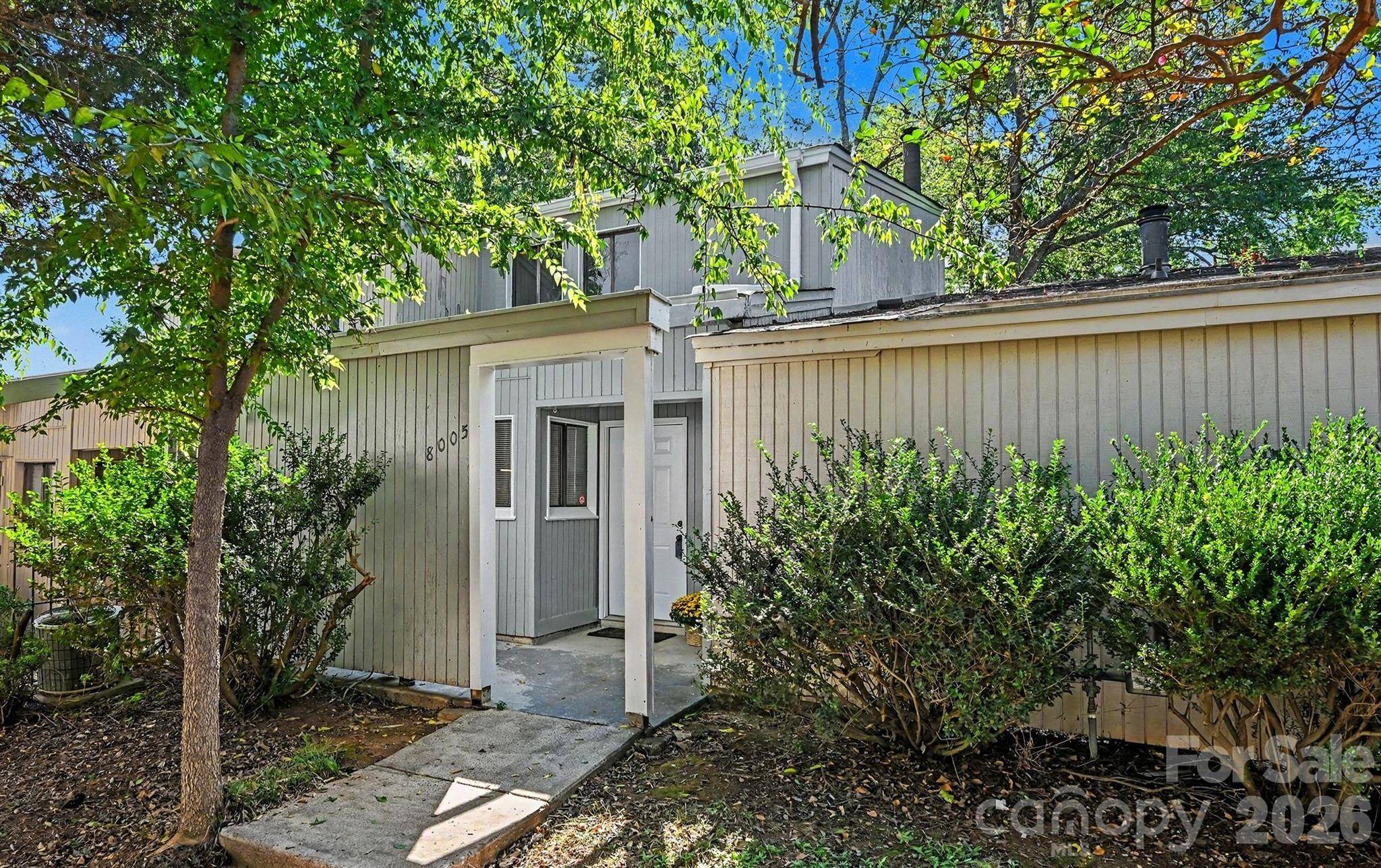 8005 Horse Chestnut LN, Charlotte, NC 28277