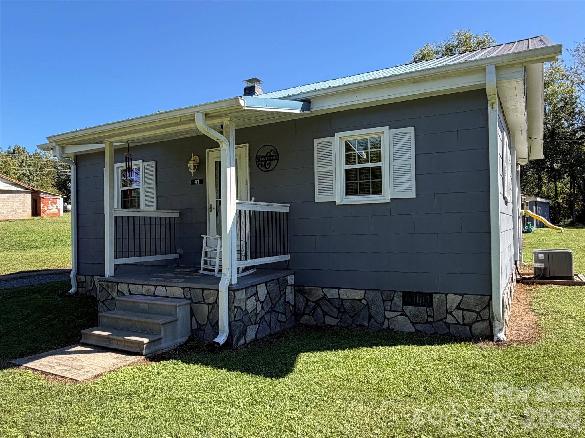41 Whitner DR, Marion, NC 28752