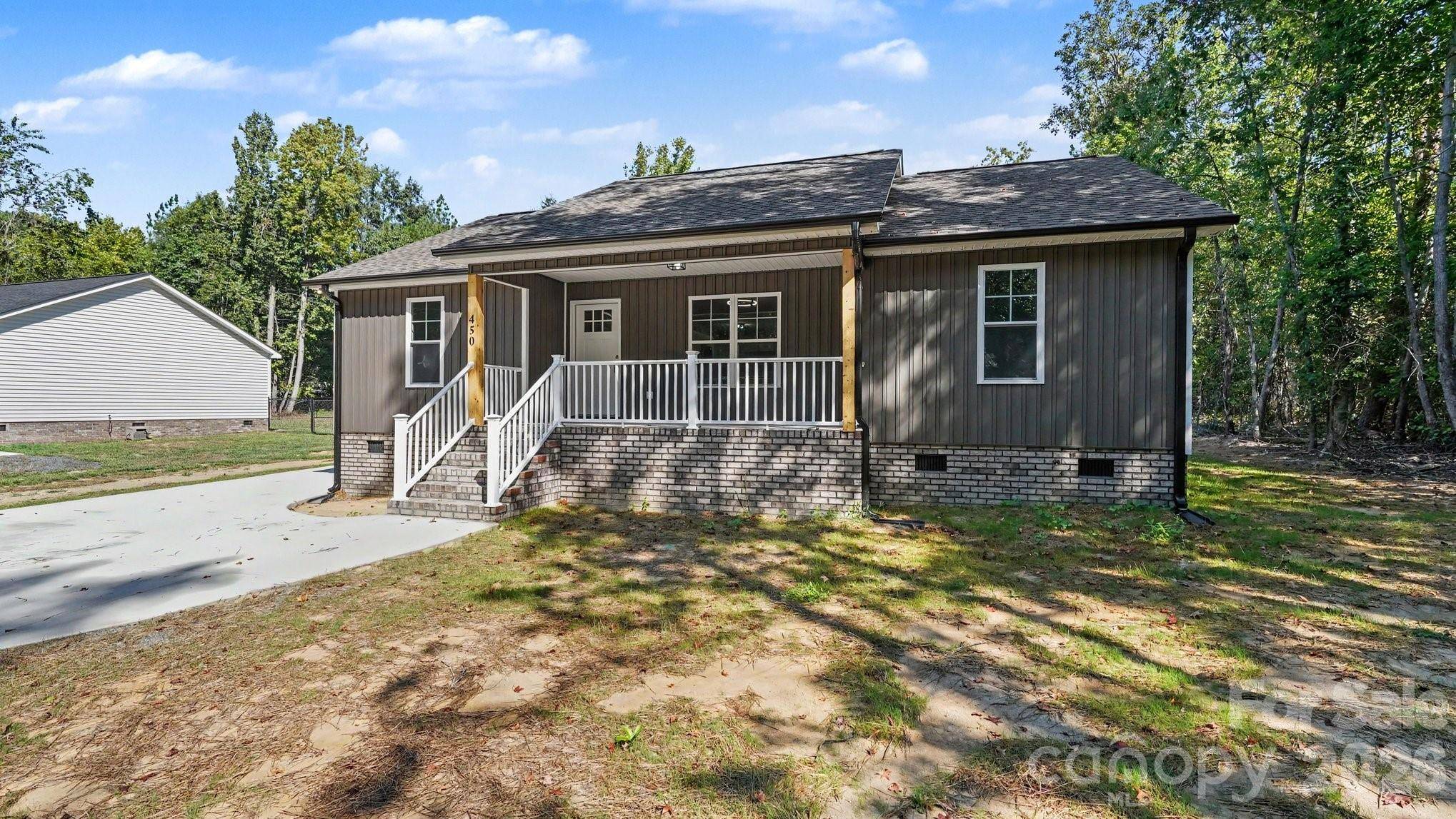 1815 Hollywood DR, Salisbury, NC 28144