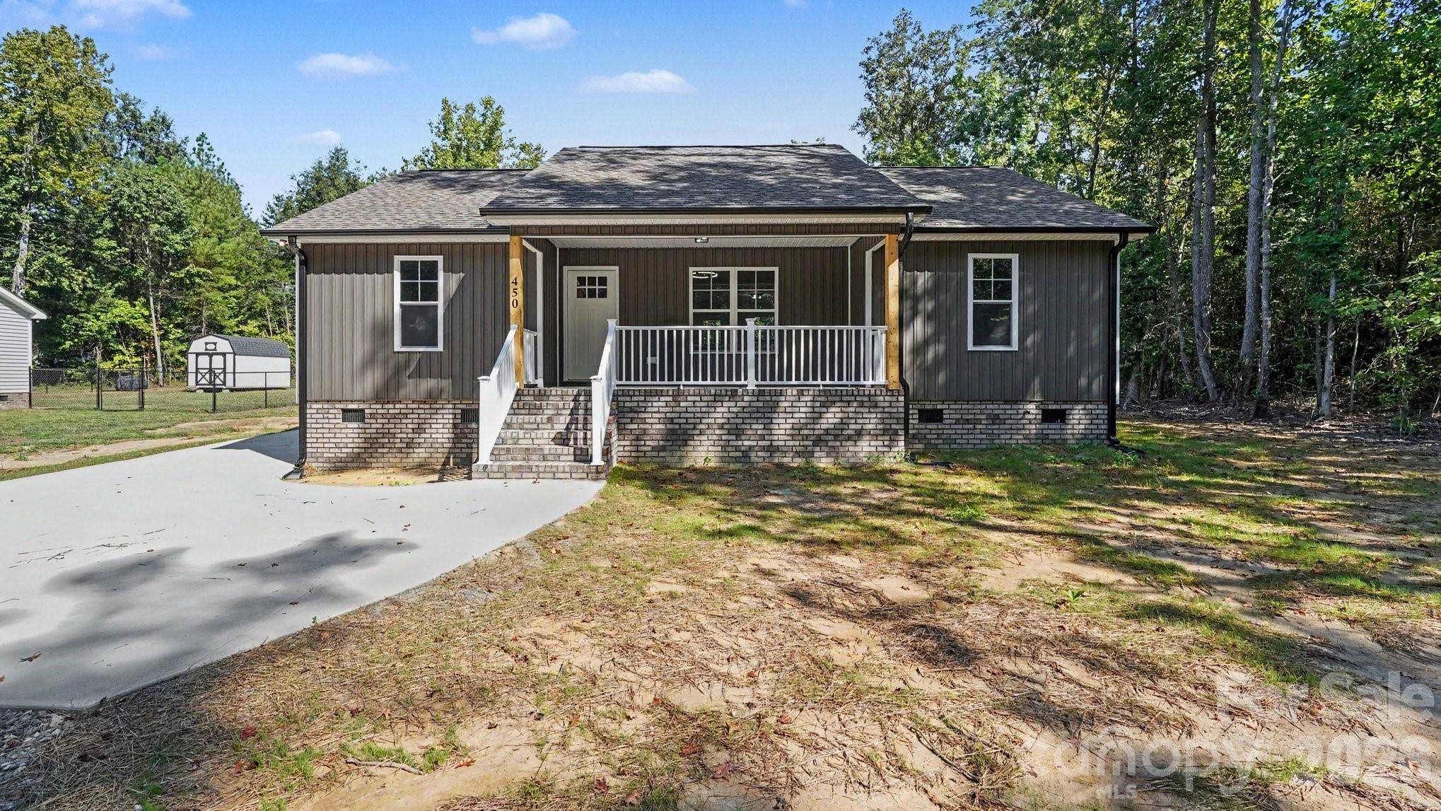 1825 Hollywood DR, Salisbury, NC 28144