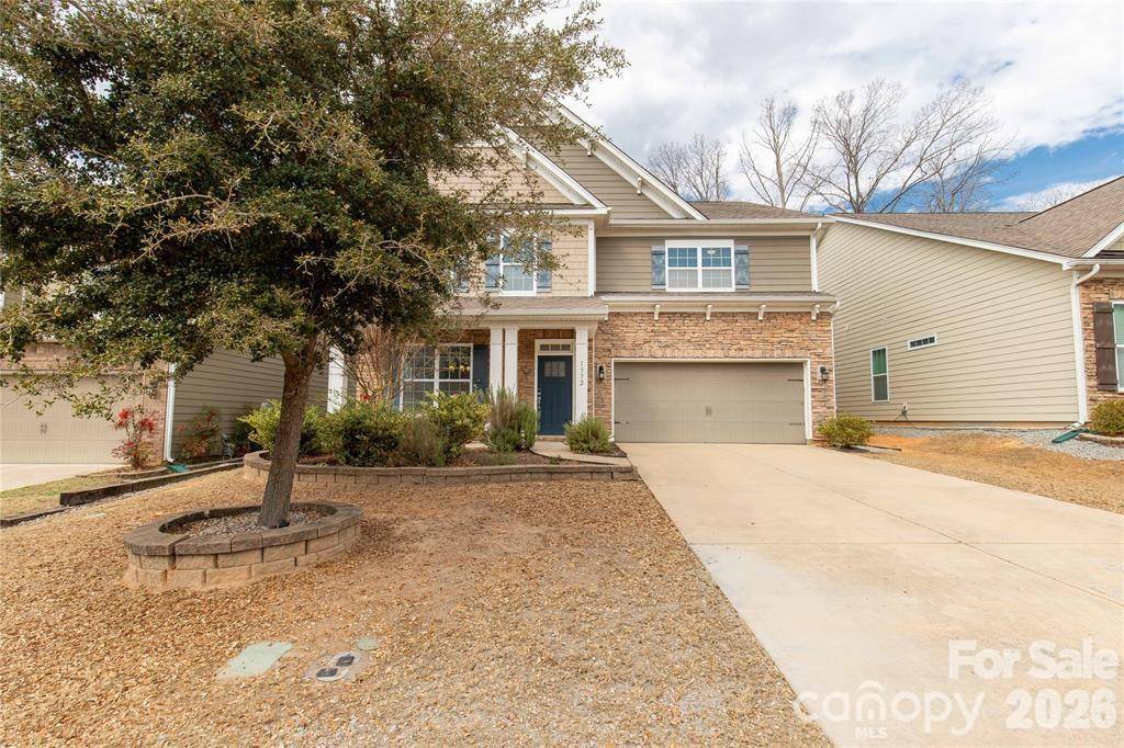 1372 Rainier DR, Fort Mill, SC 29708