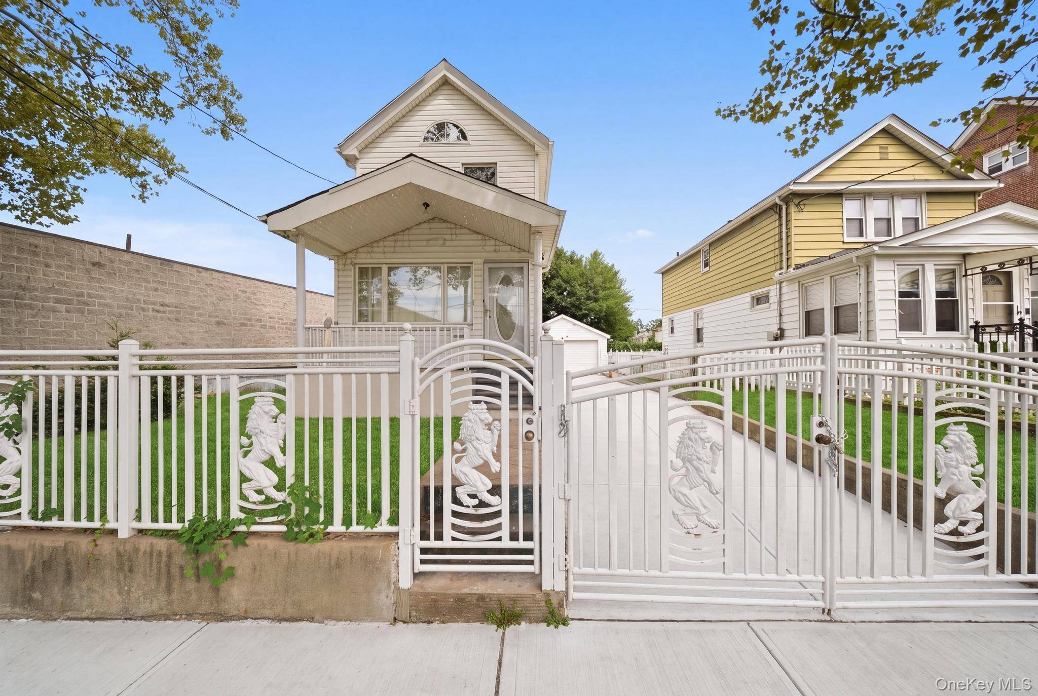 21615 113th AVE, Queens Village, NY 11429