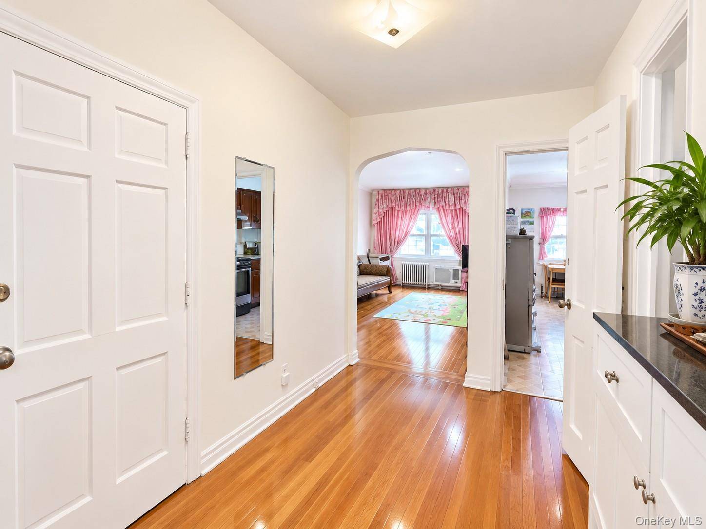 8427 Corona AVE, Elmhurst, NY 11373