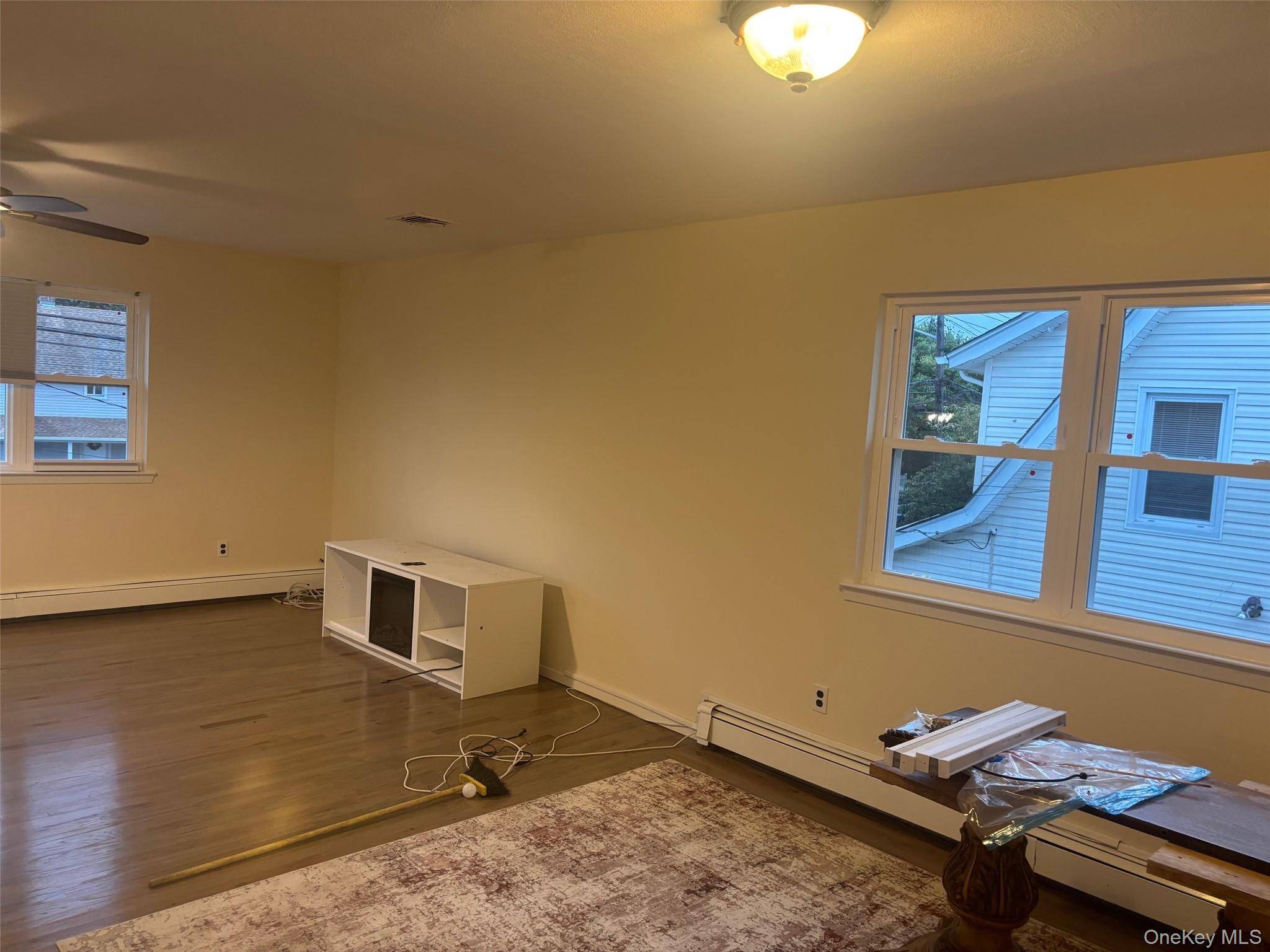 115 Park AVE #A, Hicksville, NY 11801