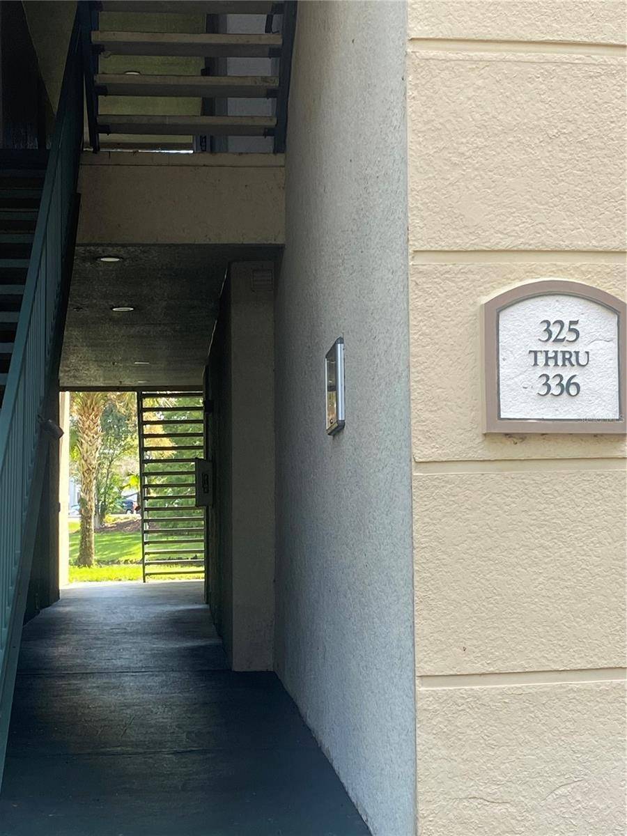 17102 CARRINGTON PARK DR #330, Tampa, FL 33647