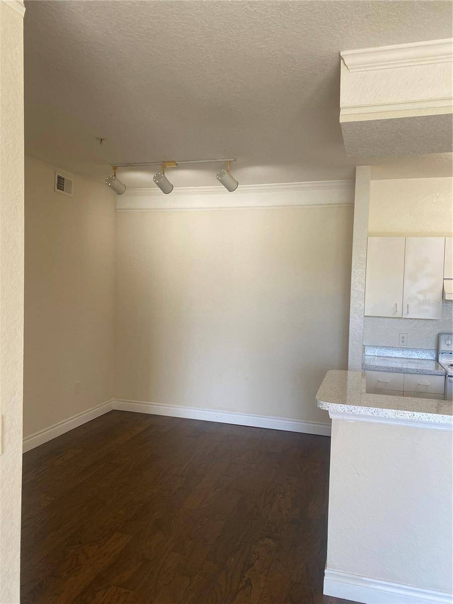 17102 CARRINGTON PARK DR #330, Tampa, FL 33647