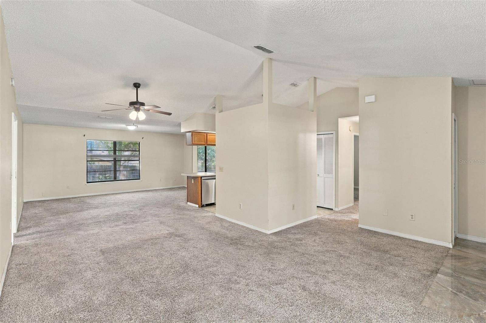 1249 HOWLAND BLVD, Deltona, FL 32738