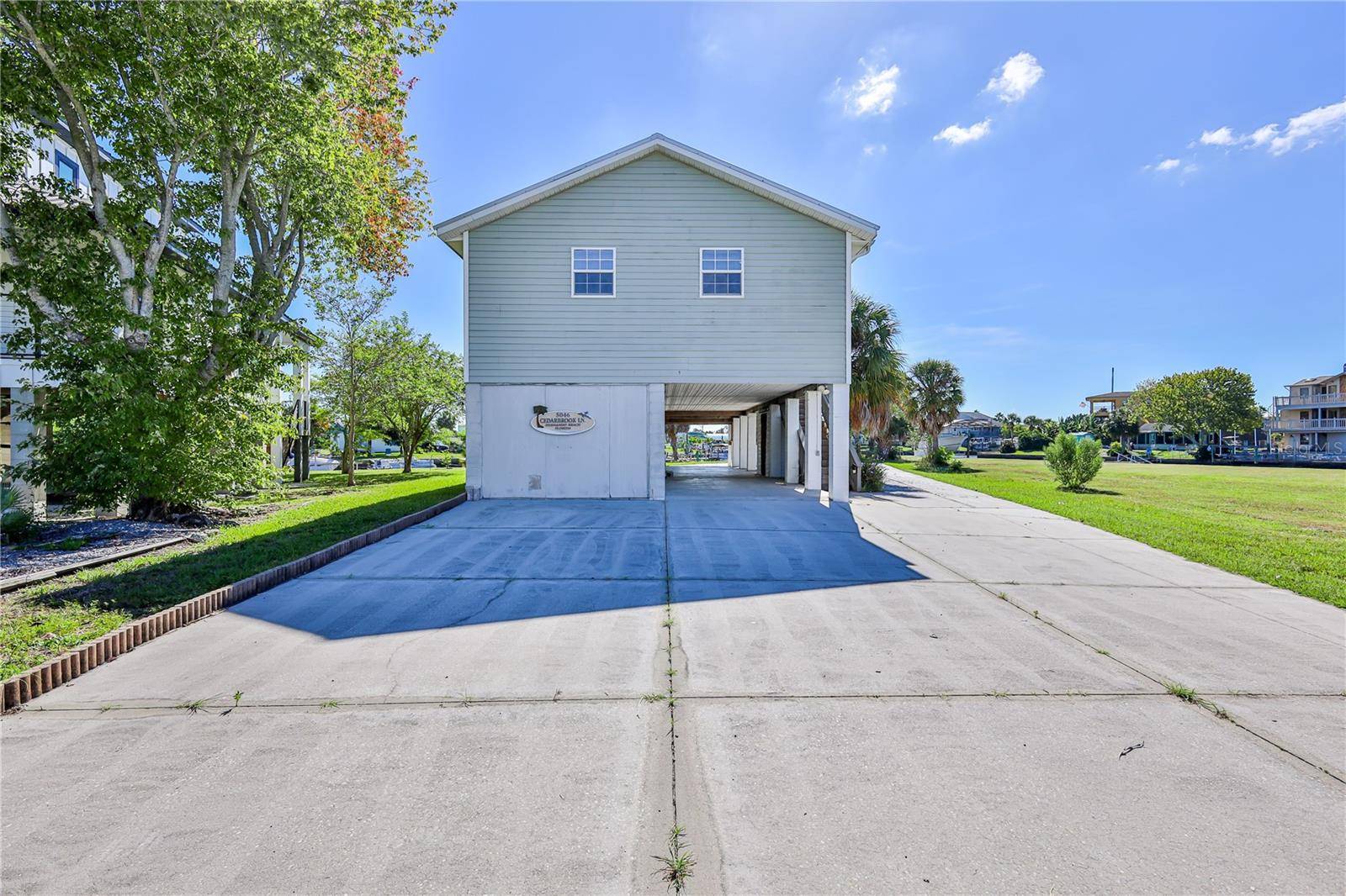 5046 CEDARBROOK LN, Hernando Beach, FL 34607