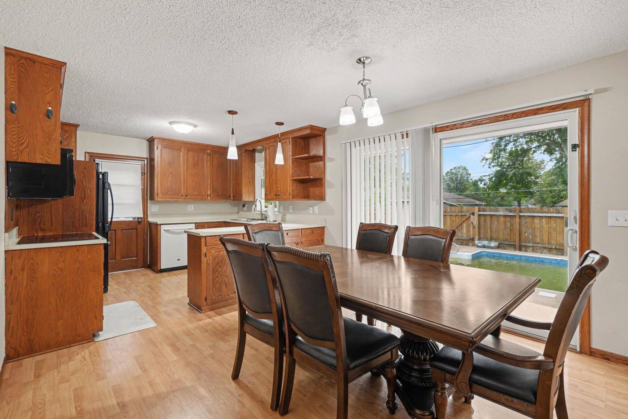2728 119th AVE NW, Coon Rapids, MN 55433