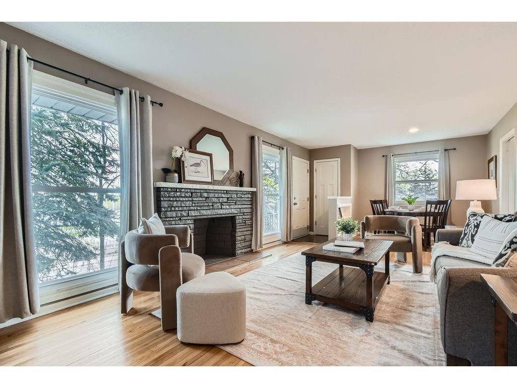 1316 Holdridge TER, Wayzata, MN 55391