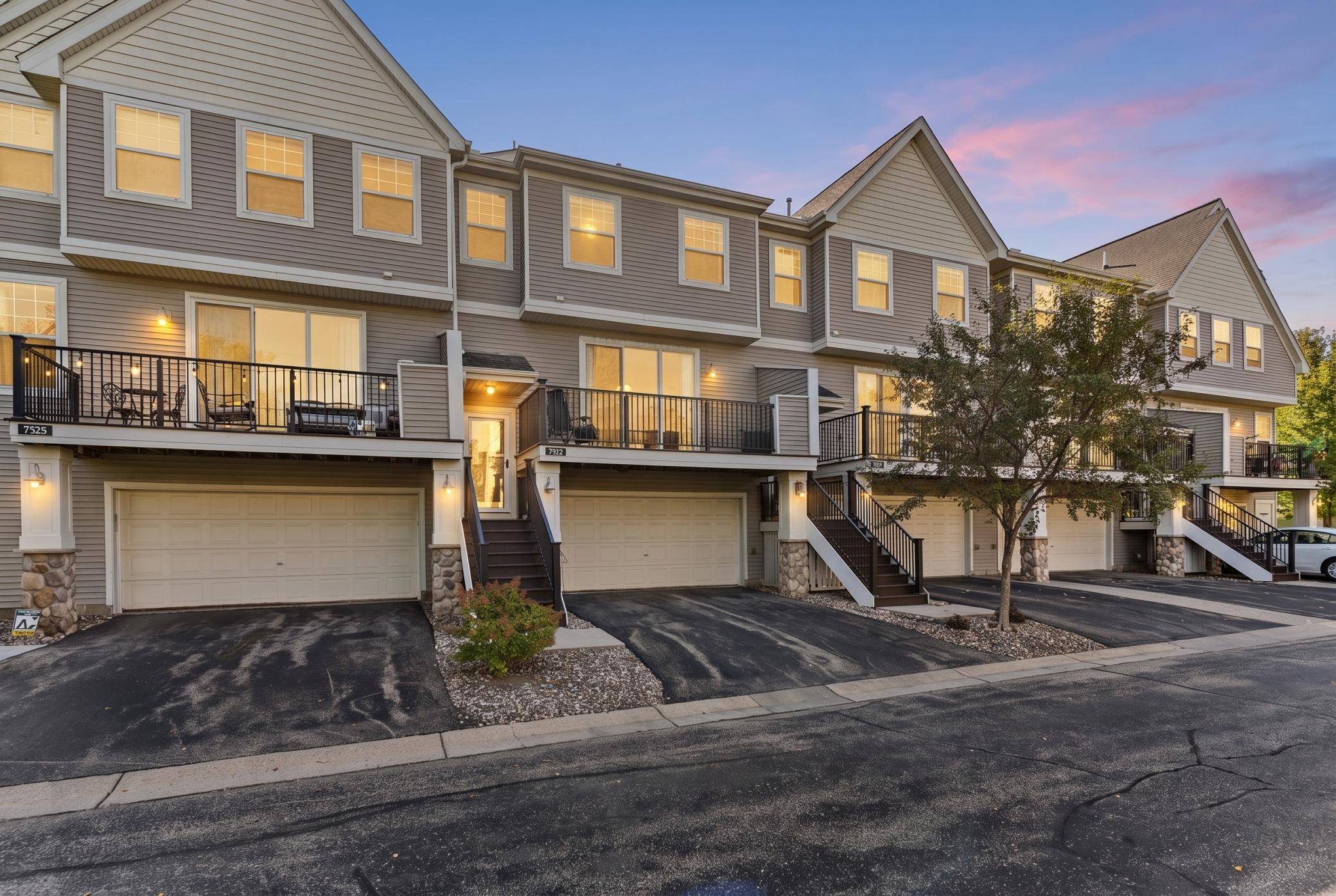 7522 Southridge CT, Savage, MN 55378