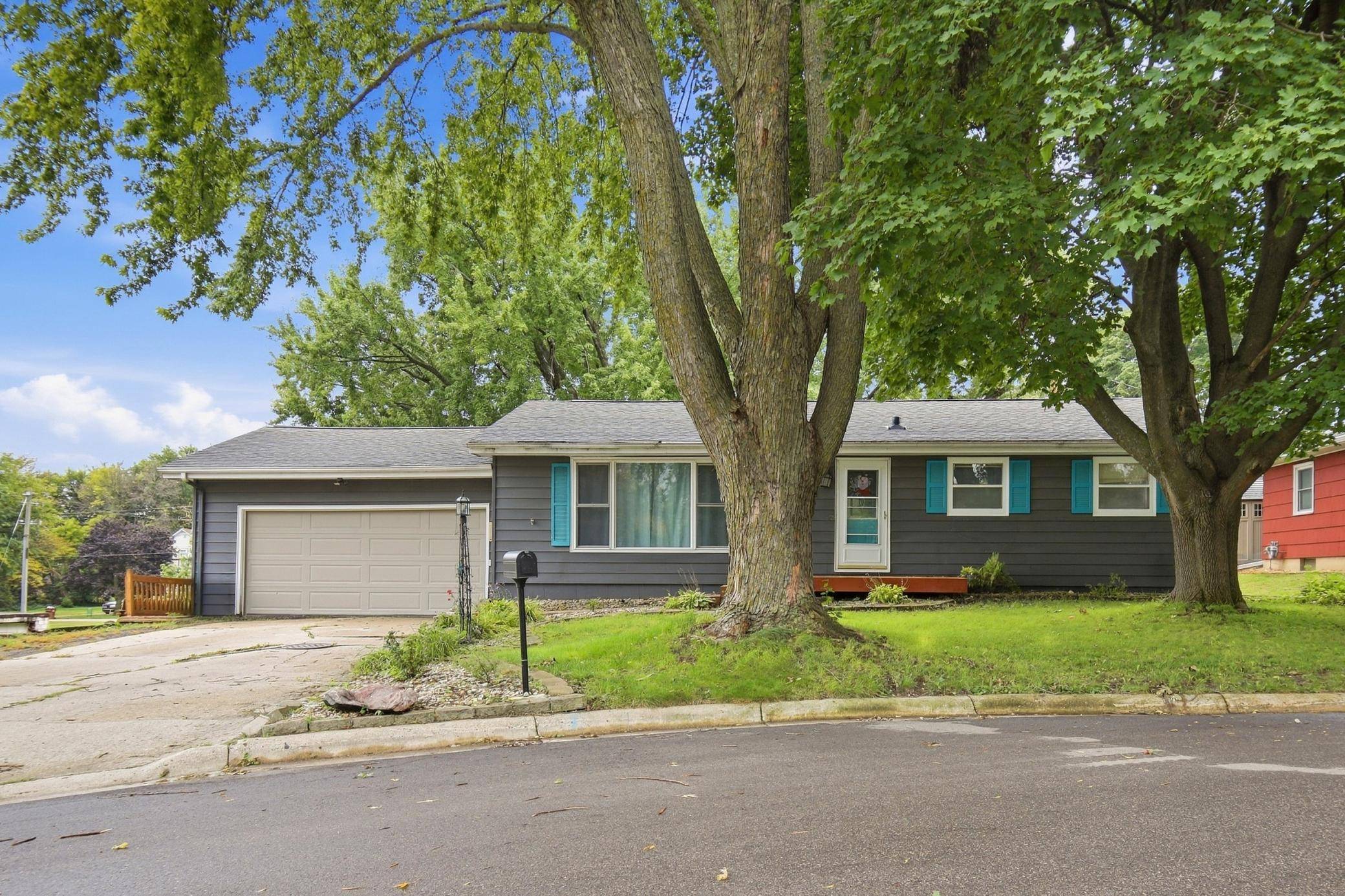 1410 Levison ST, Albert Lea, MN 56007